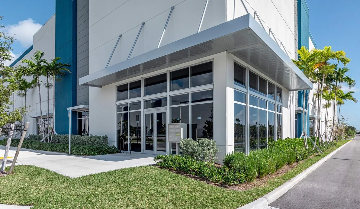 CenterPoint Powerline - Building 1 — Lease in Pompano Beach, FL, photo 5 of 8