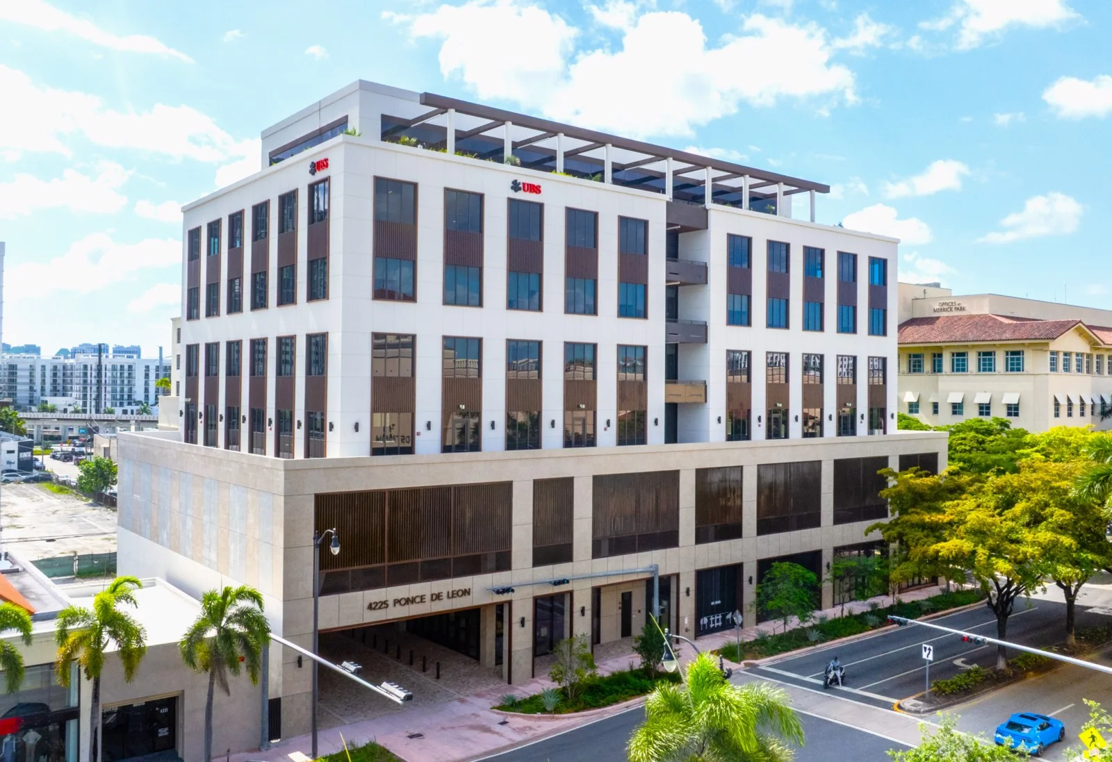4225 Ponce — Lease in Coral Gables, FL, photo 3 of 8