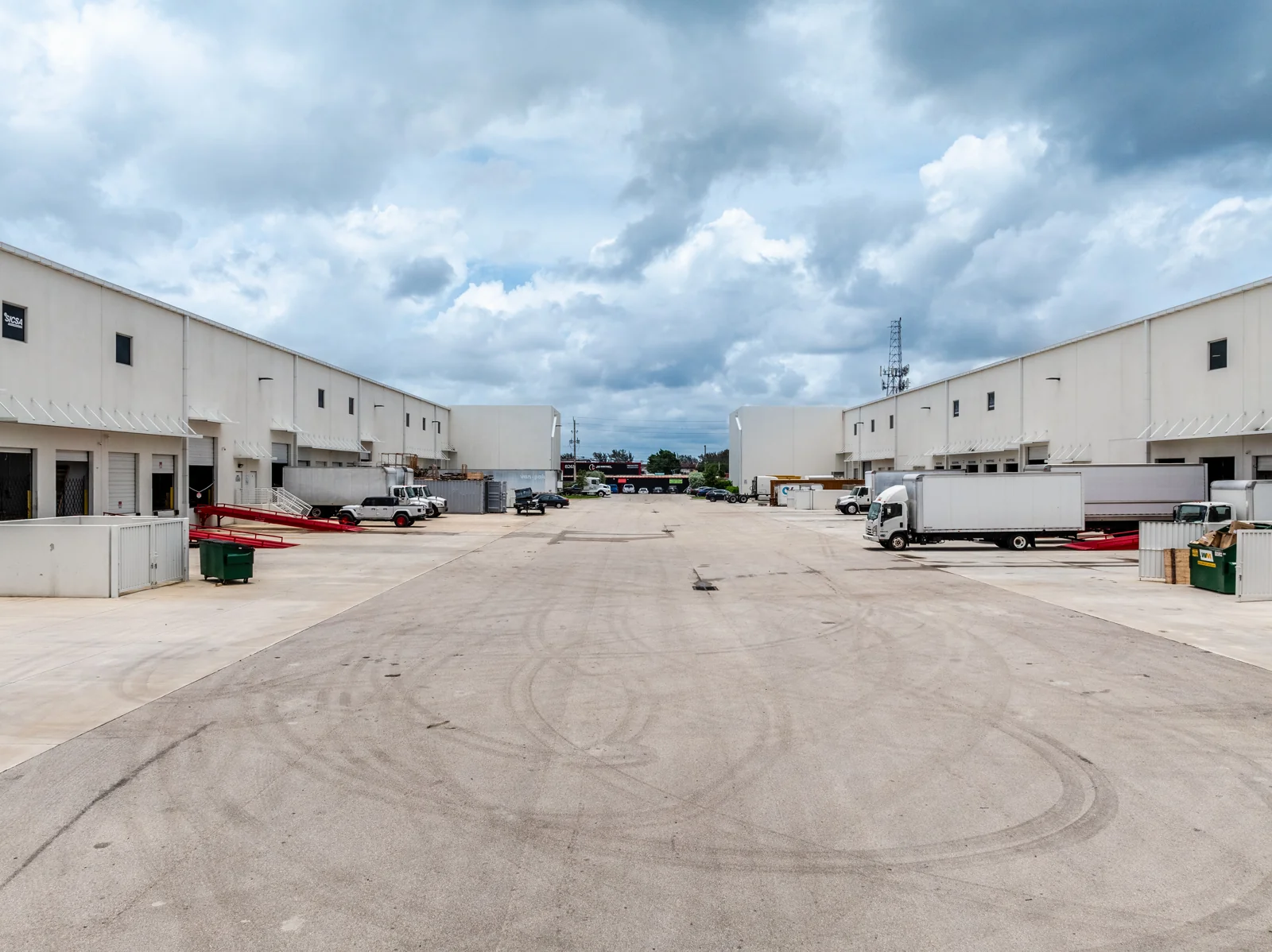 South River Industrial — Lease in Medley, FL, photo 2 of 5