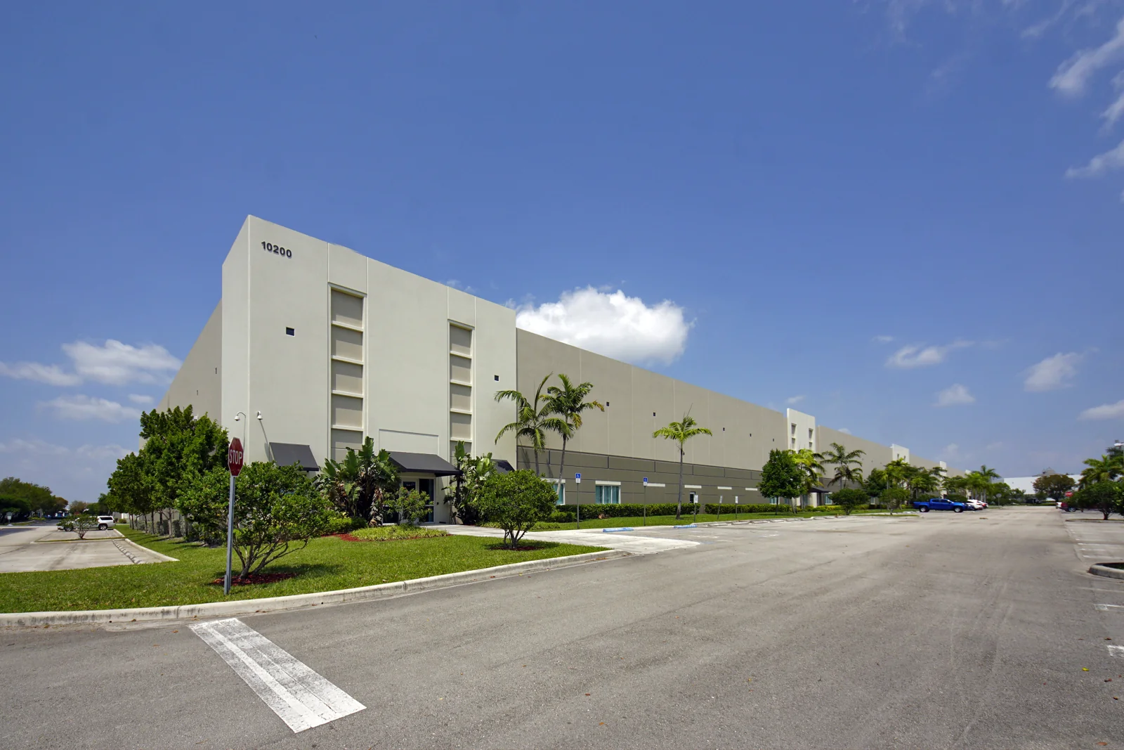 Flagler Station Building 31 — Lease in Miami, FL, photo 4 of 6