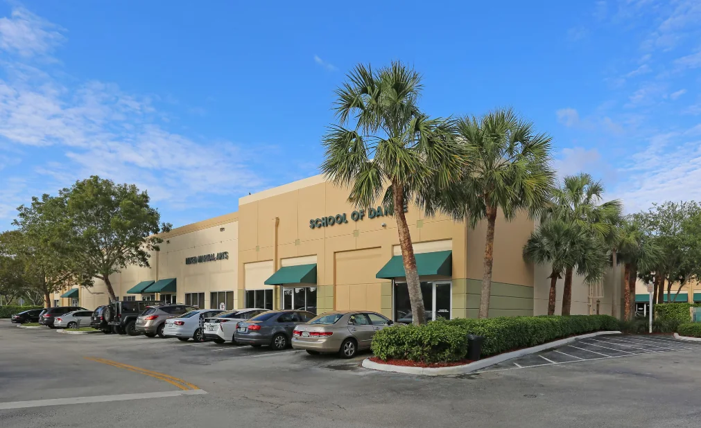 Weston Commercial Center Office and Executive Suites — Lease in Weston, FL, photo 2 of 2
