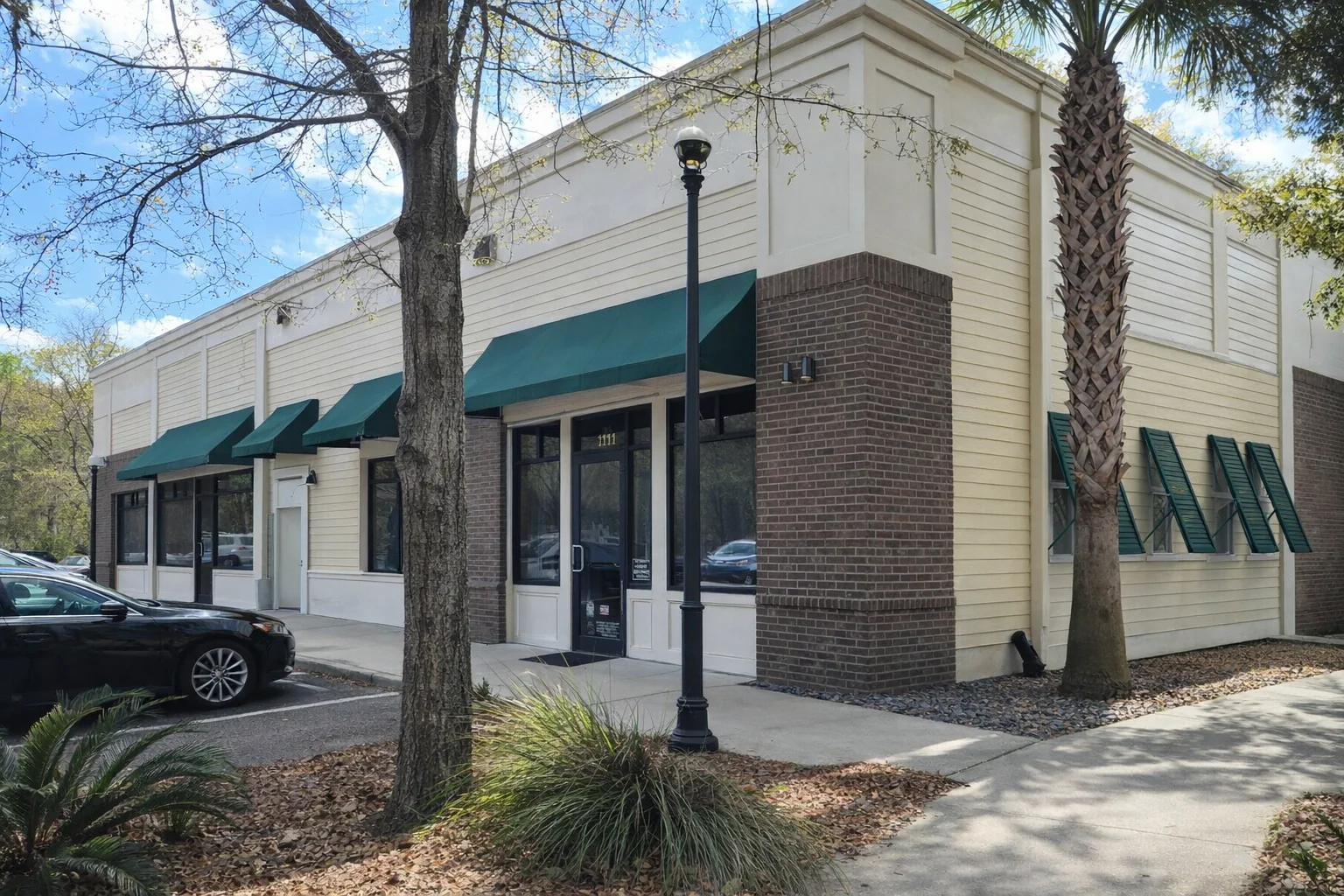 Office in Mount Pleasant, SC — Lease in Mount Pleasant, SC, photo 1 of 4