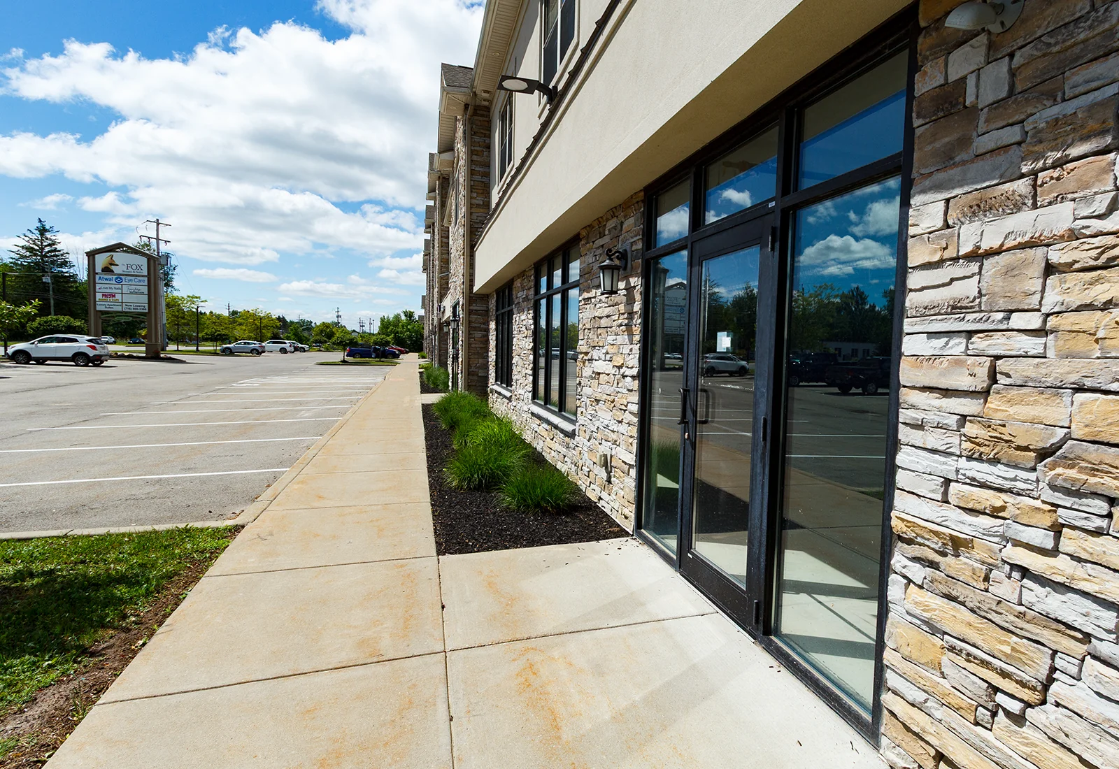 The Fox Shoppes & Suites — Lease in East Amherst, NY, photo 5 of 5