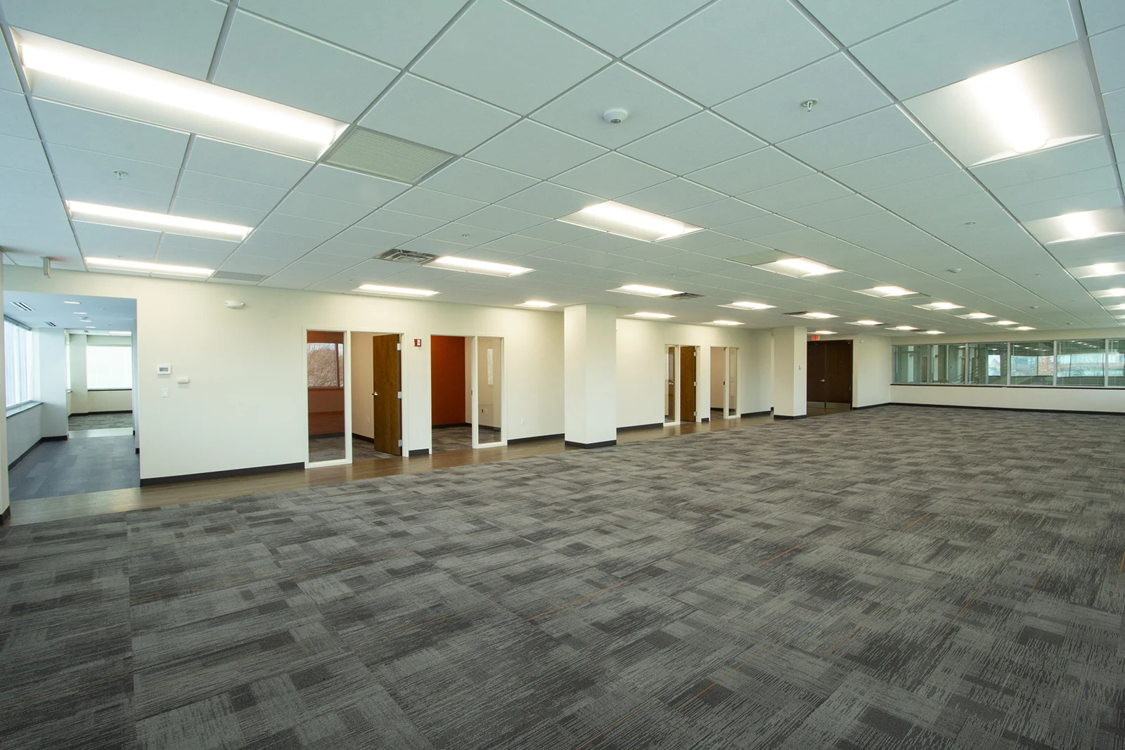 Office in Buffalo, NY — Lease in Buffalo, NY, photo 3 of 5