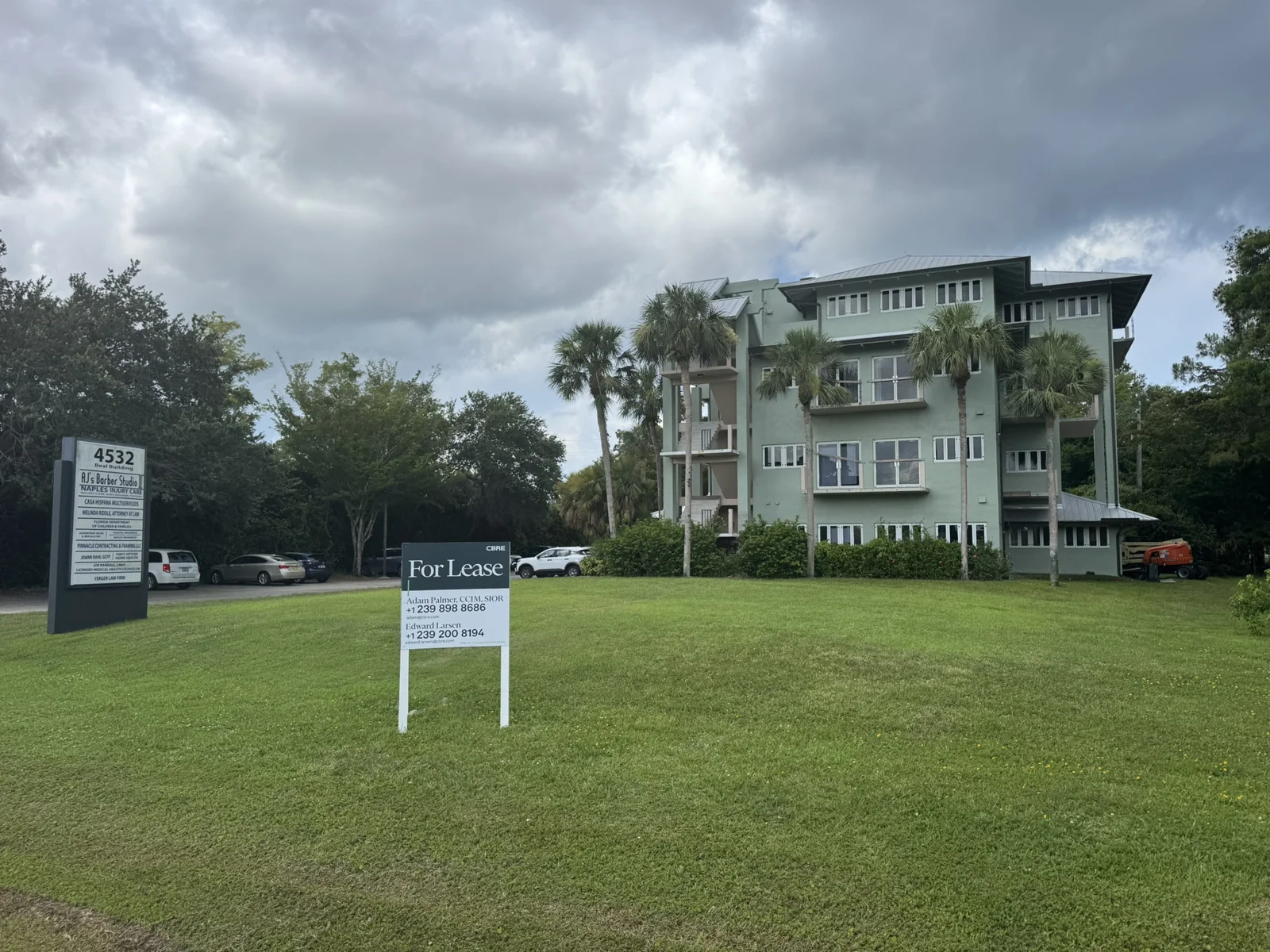 The Beal Building — Lease in Naples, FL, photo 1 of 3