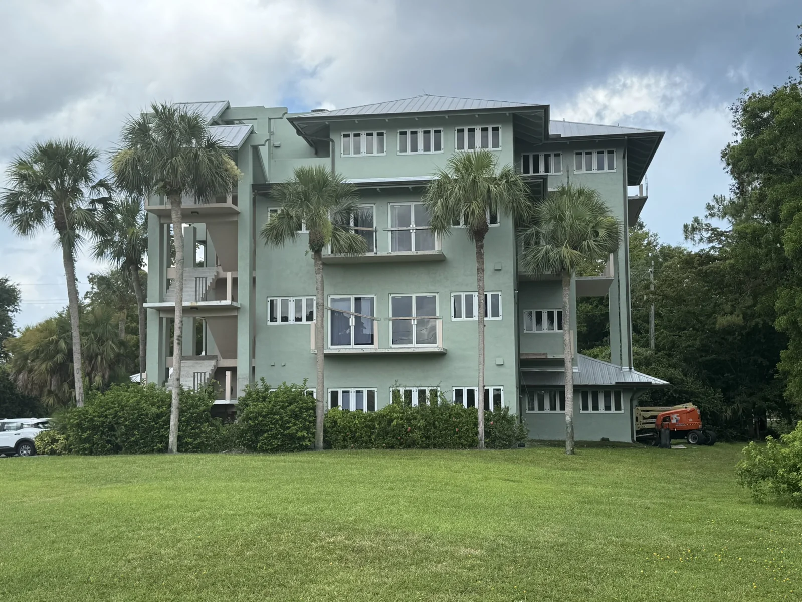 The Beal Building — Lease in Naples, FL, photo 2 of 3