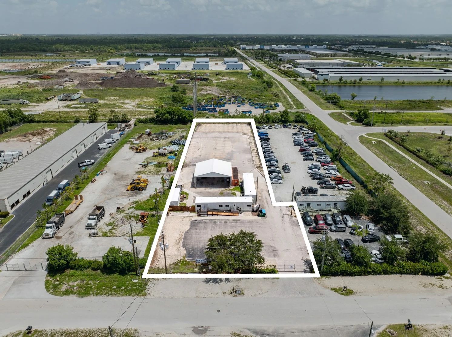 Industrial Outdoor Storage For Lease — Lease in Fort Myers, FL, photo 1 of 5