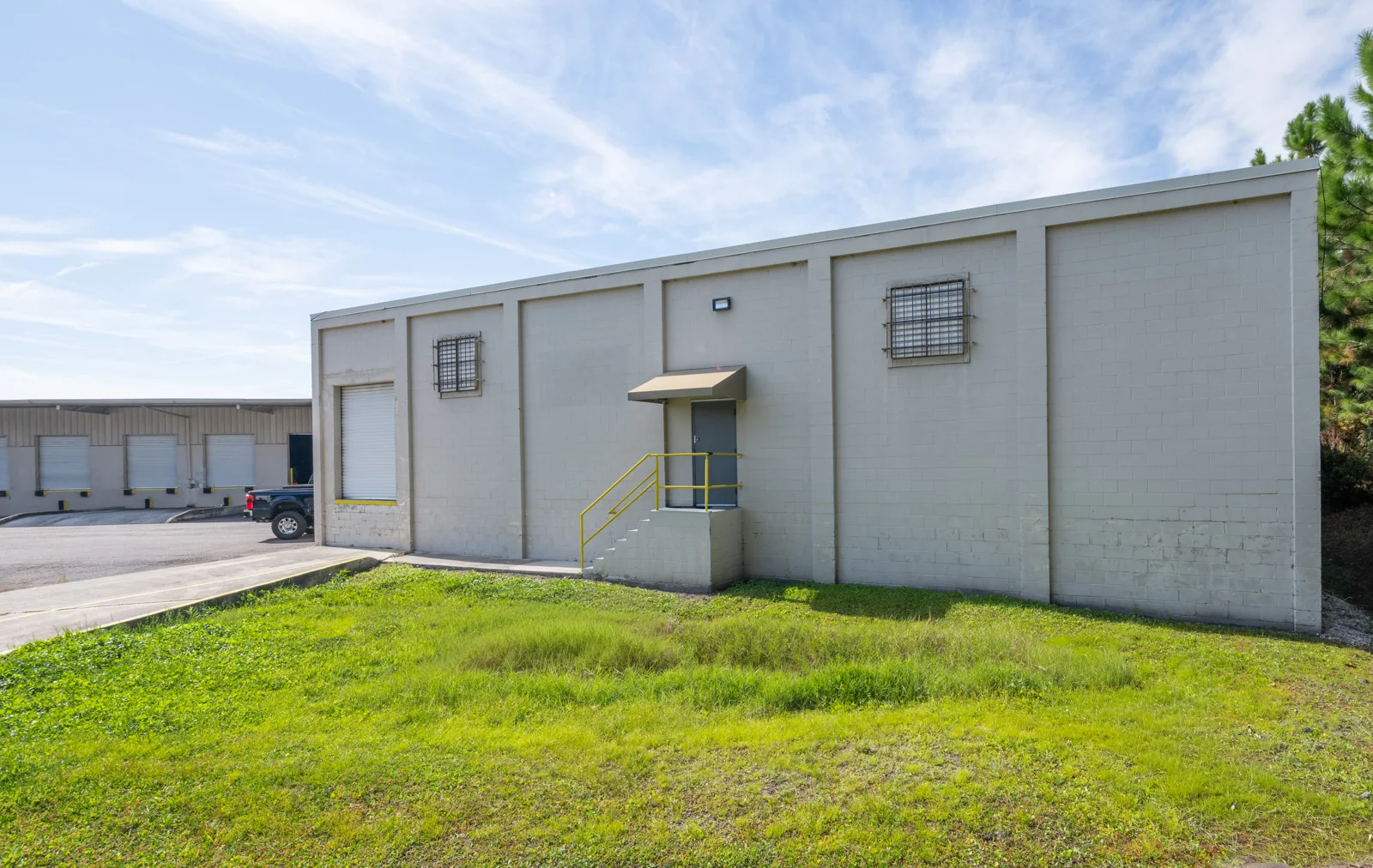 Industrial in Jacksonville, FL — Lease in Jacksonville, FL, photo 2 of 8