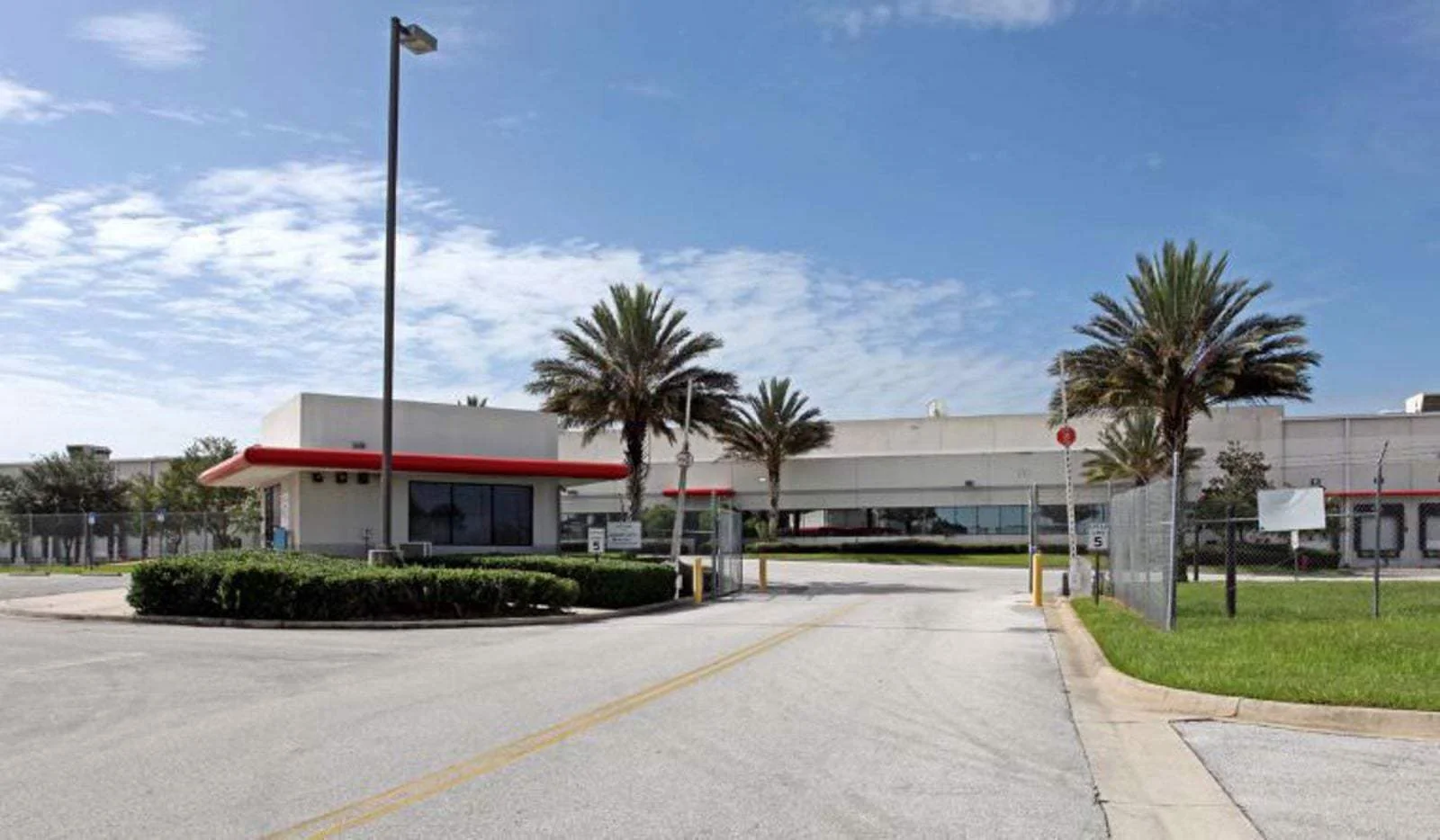 19925 Independence Boulevard — Lease in Groveland, FL, photo 2 of 4