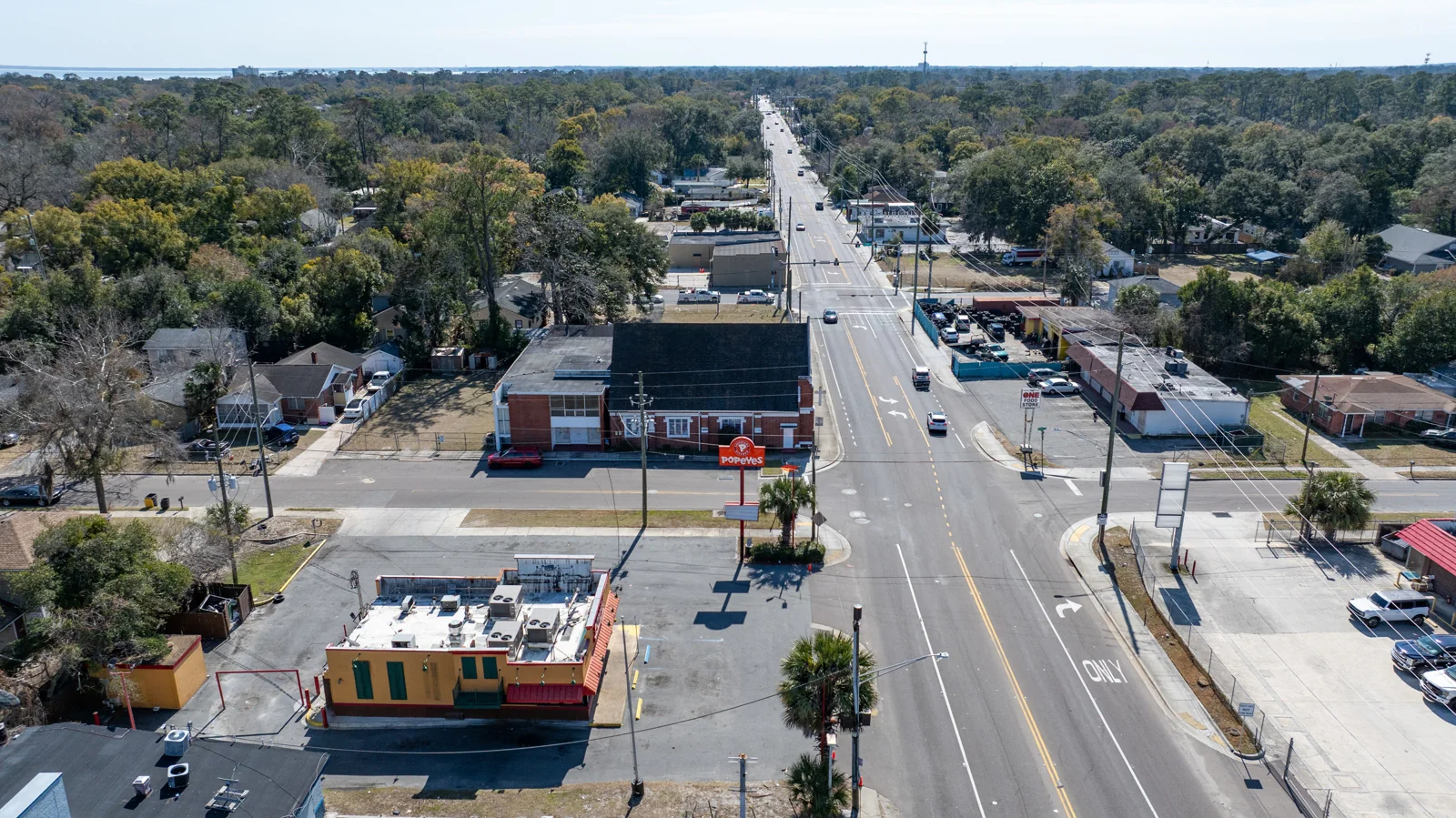Popeye's — Lease in Jacksonville, FL, photo 3 of 6