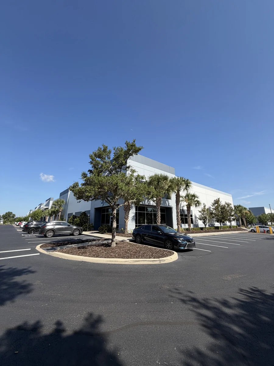 Madison Distribution Center 200 — Lease in Tampa, FL, photo 1 of 5