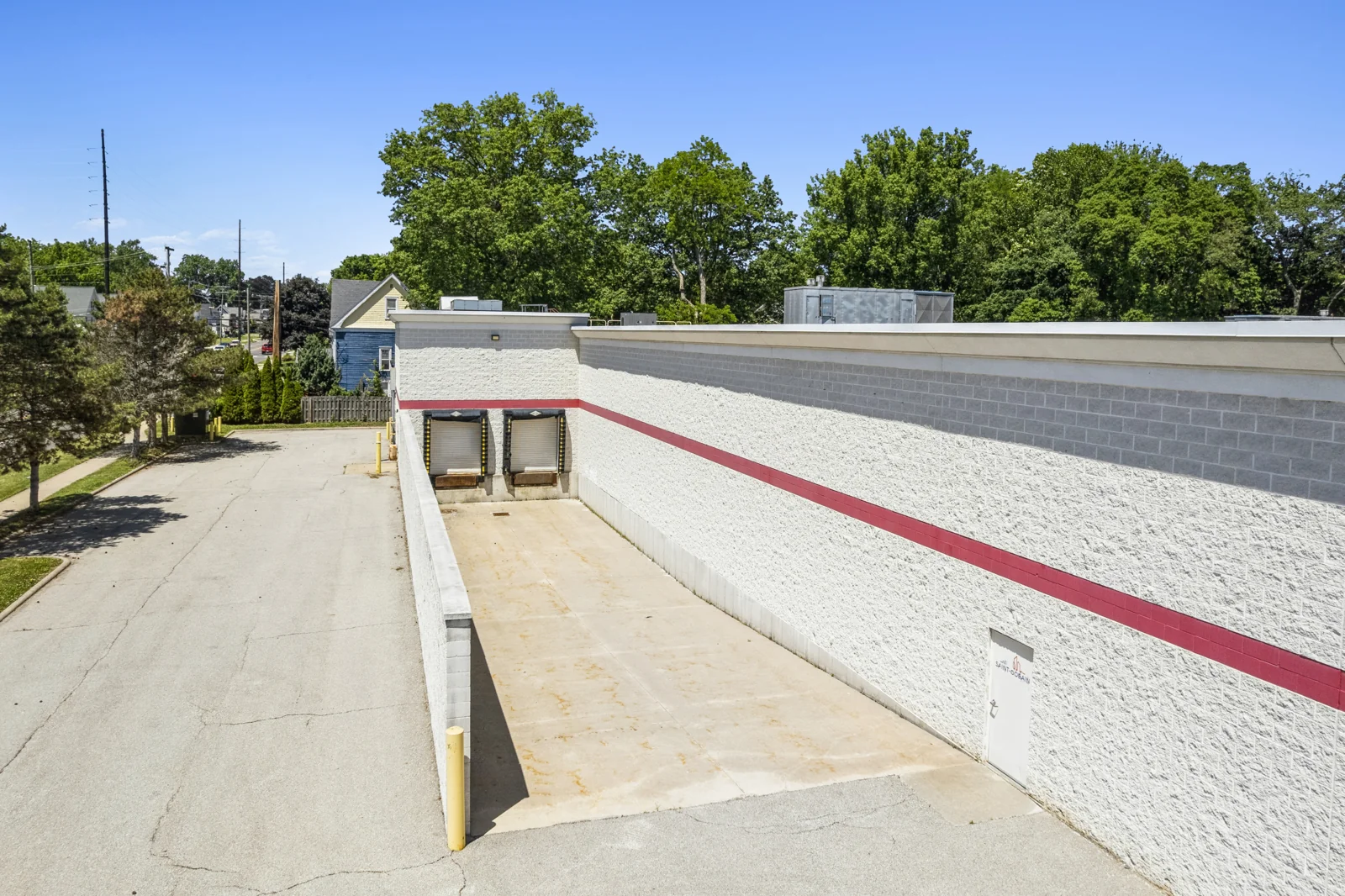 47,230 SF Available on ±4.2 AC — Sale in Ravenna, OH, photo 2 of 8