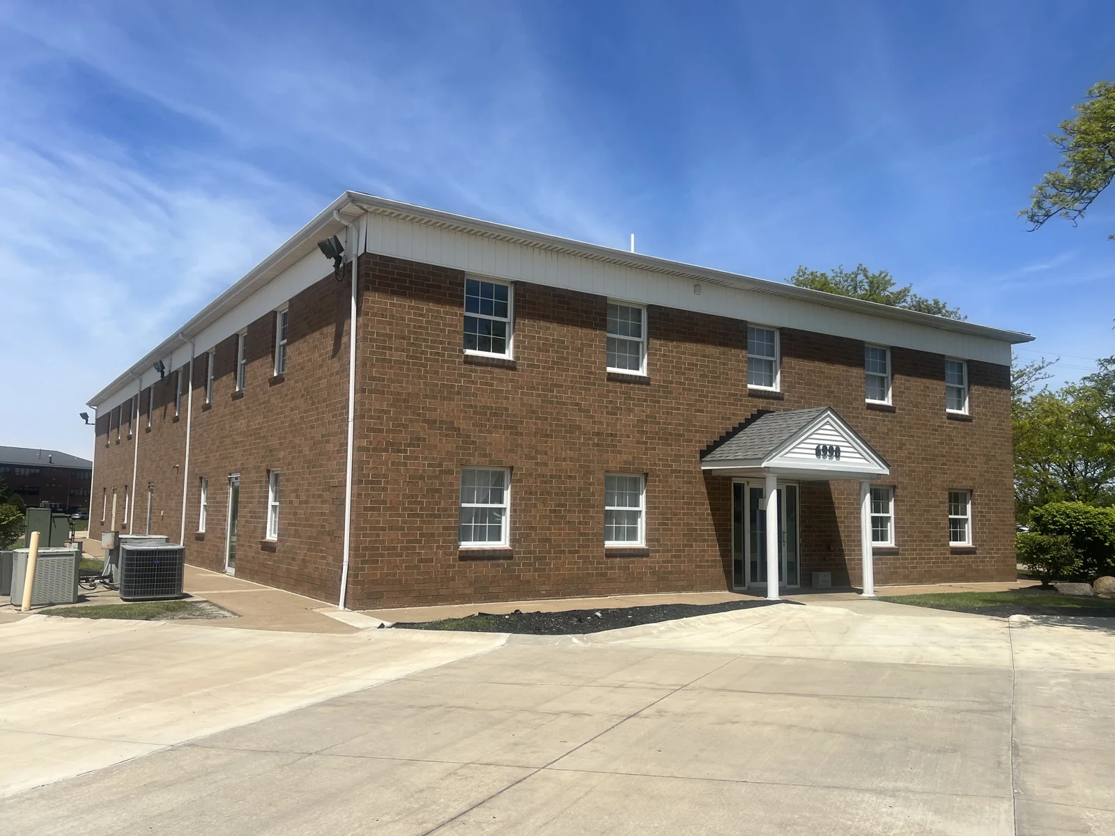 Lindsay Professional Center — Sale in Mentor, OH, photo 1 of 8