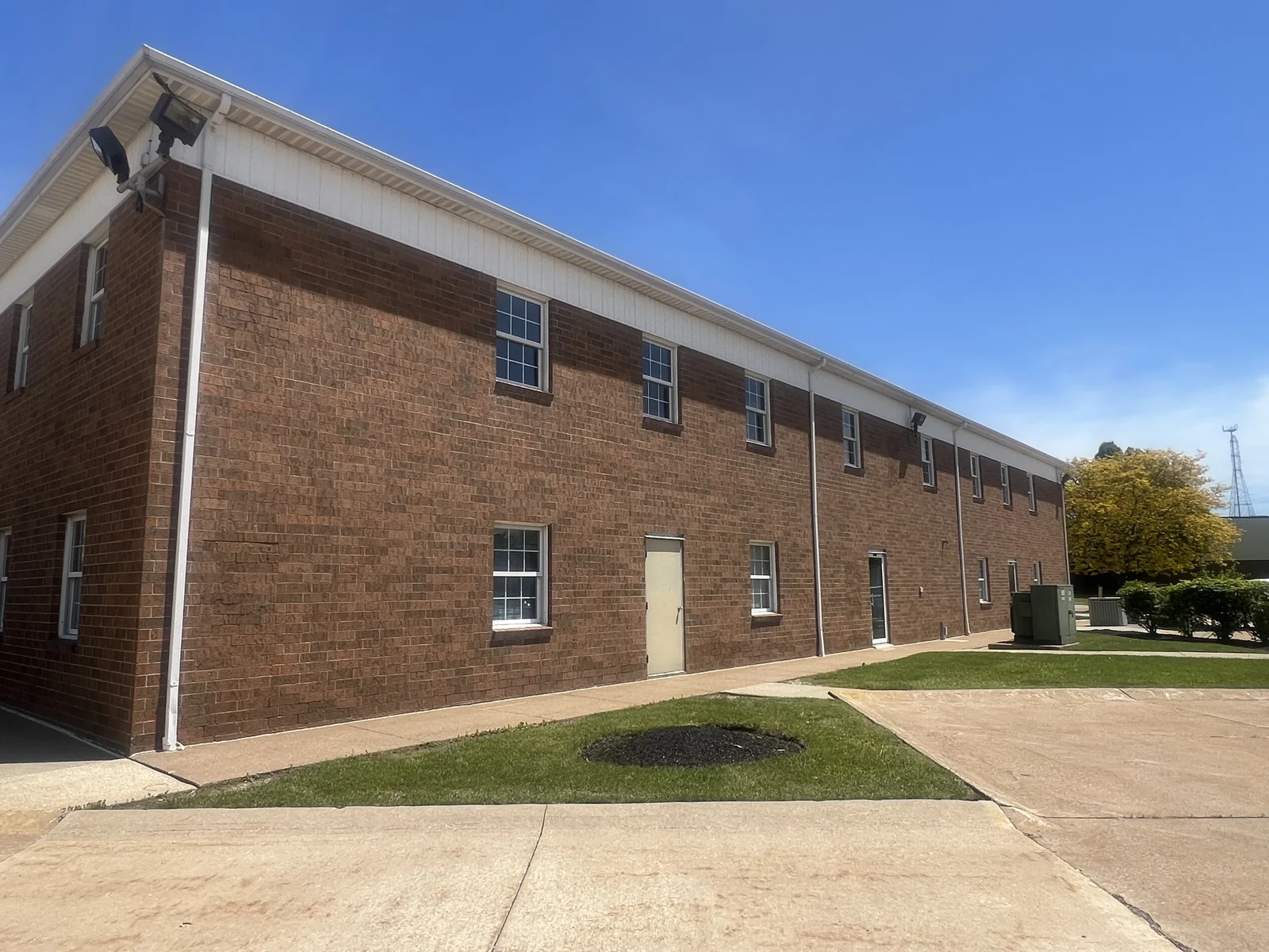 Lindsay Professional Center — Sale in Mentor, OH, photo 2 of 8