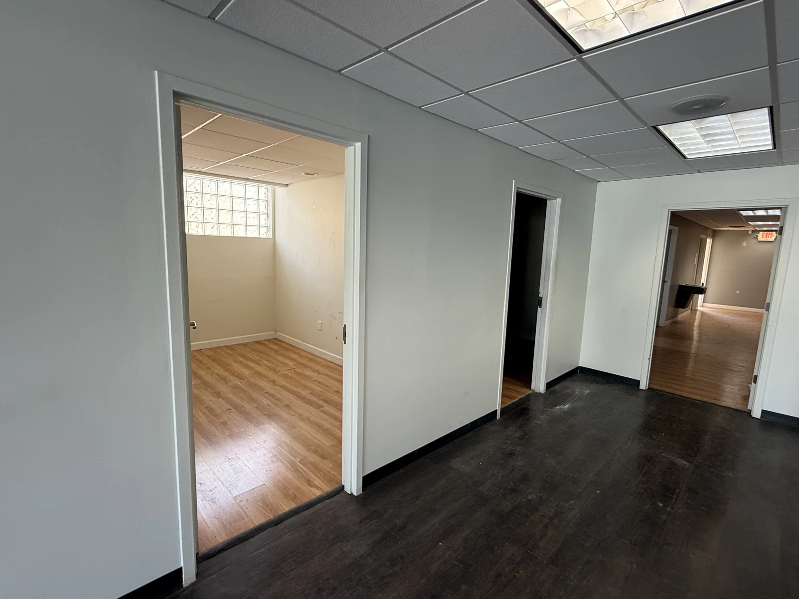 3,664 SF Freestanding Former T-Mobile — Lease in Solon, OH, photo 6 of 8