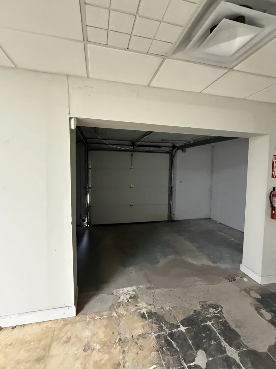 3,664 SF Freestanding Former T-Mobile — Lease in Solon, OH, photo 8 of 8