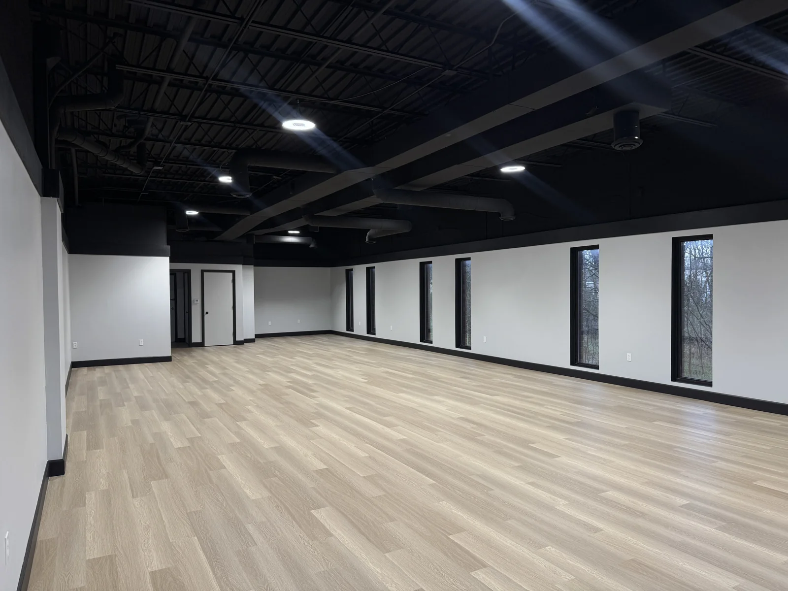 Retail in Akron, OH — Lease in Akron, OH, photo 3 of 3