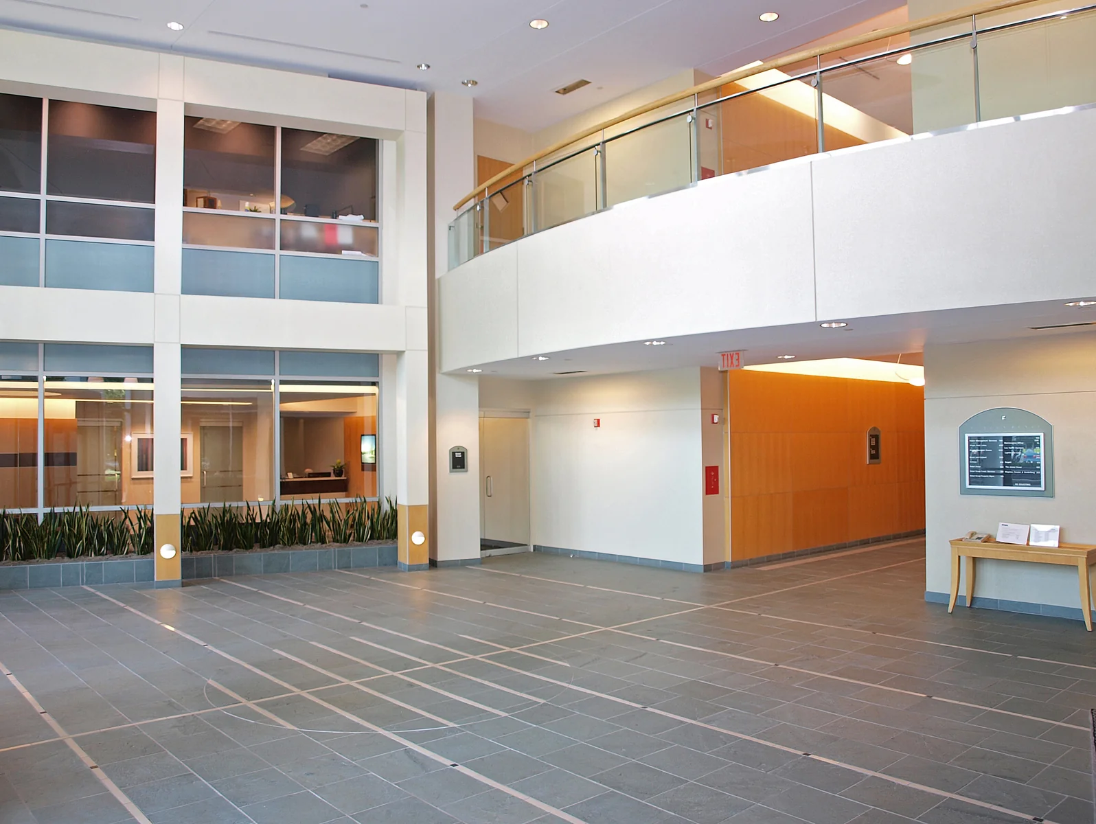 Beacon Place — Lease in Independence, OH, photo 6 of 8
