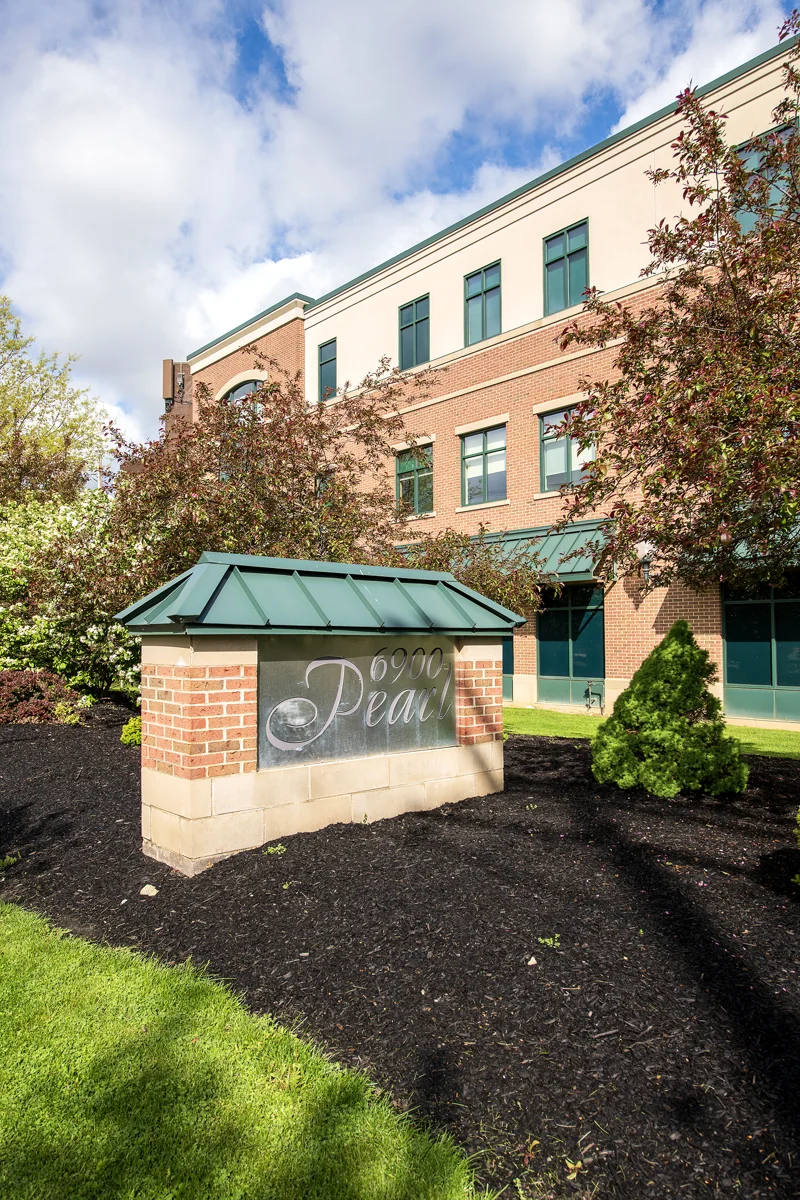 6900 Pearl Road — Lease in Middleburg Heights, OH, photo 1 of 3