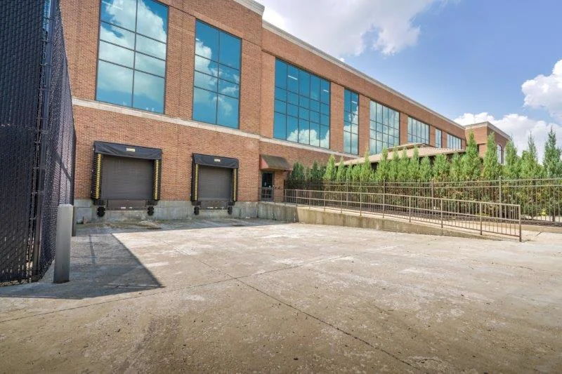 3100 Easton Square Place — Lease in Columbus, OH, photo 2 of 8