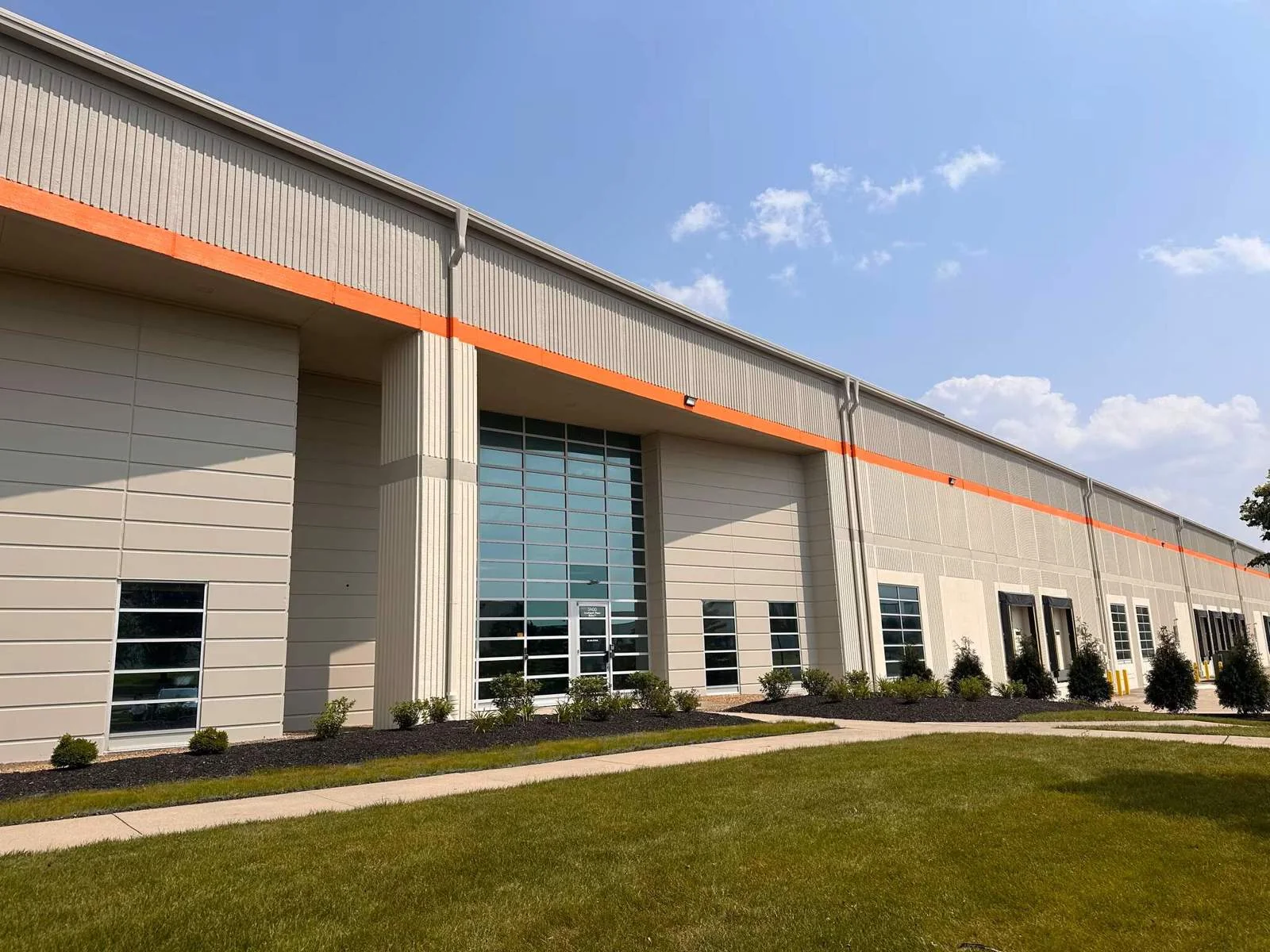Industrial in Grove City, OH — Lease in Grove City, OH, photo 1 of 4