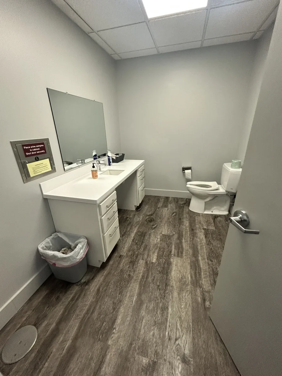 Bradenton Health & Professional Center — Lease in Dublin, OH, photo 4 of 8