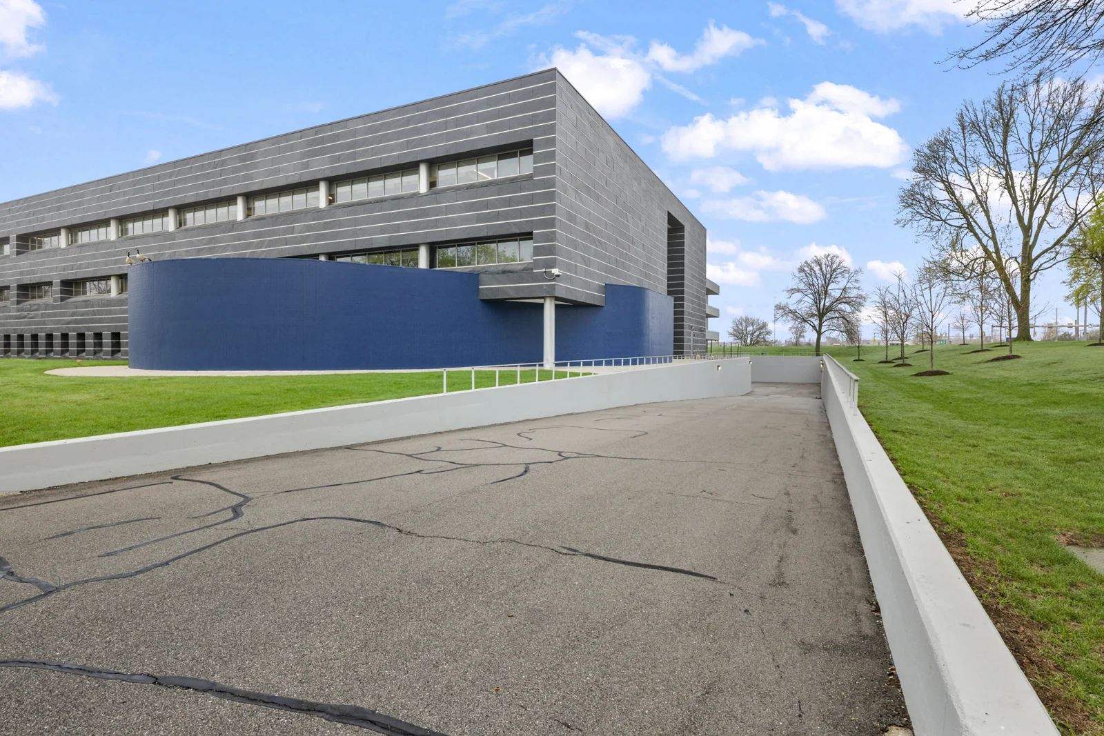 Office in Southfield, MI — Lease in Southfield, MI, photo 5 of 8
