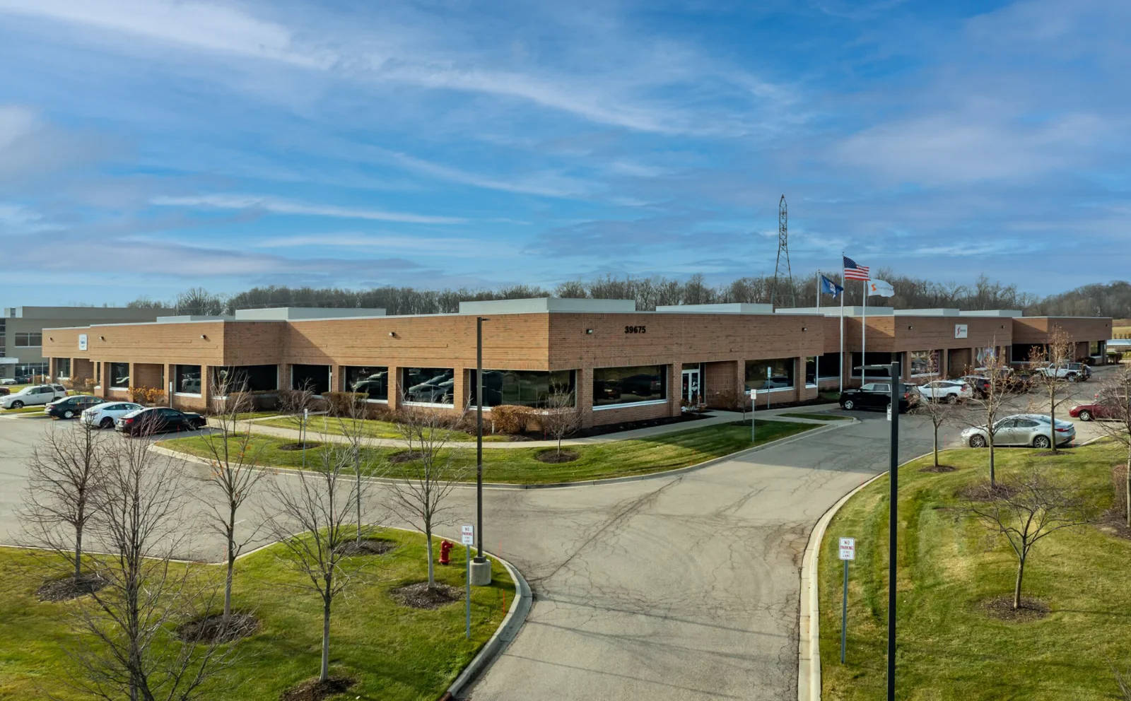 Adams South Technology Centre — Lease in Novi, MI, photo 1 of 5