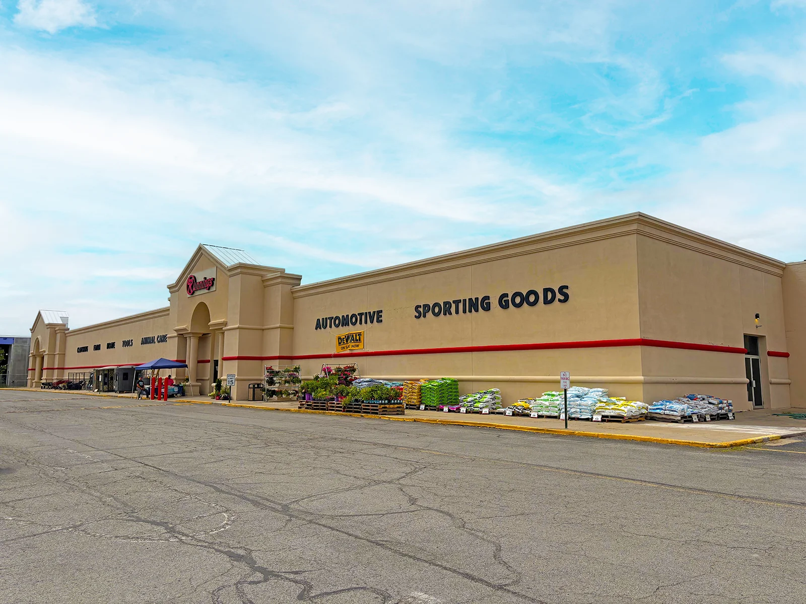 Findlay Towne Center — Lease in Findlay, OH, photo 3 of 4