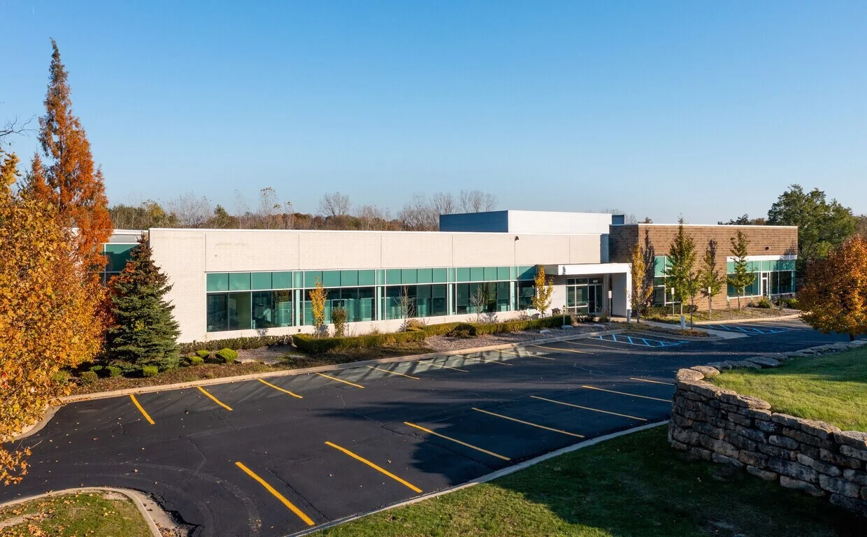 Office in Plymouth, MI — Sale in Plymouth, MI, photo 2 of 3