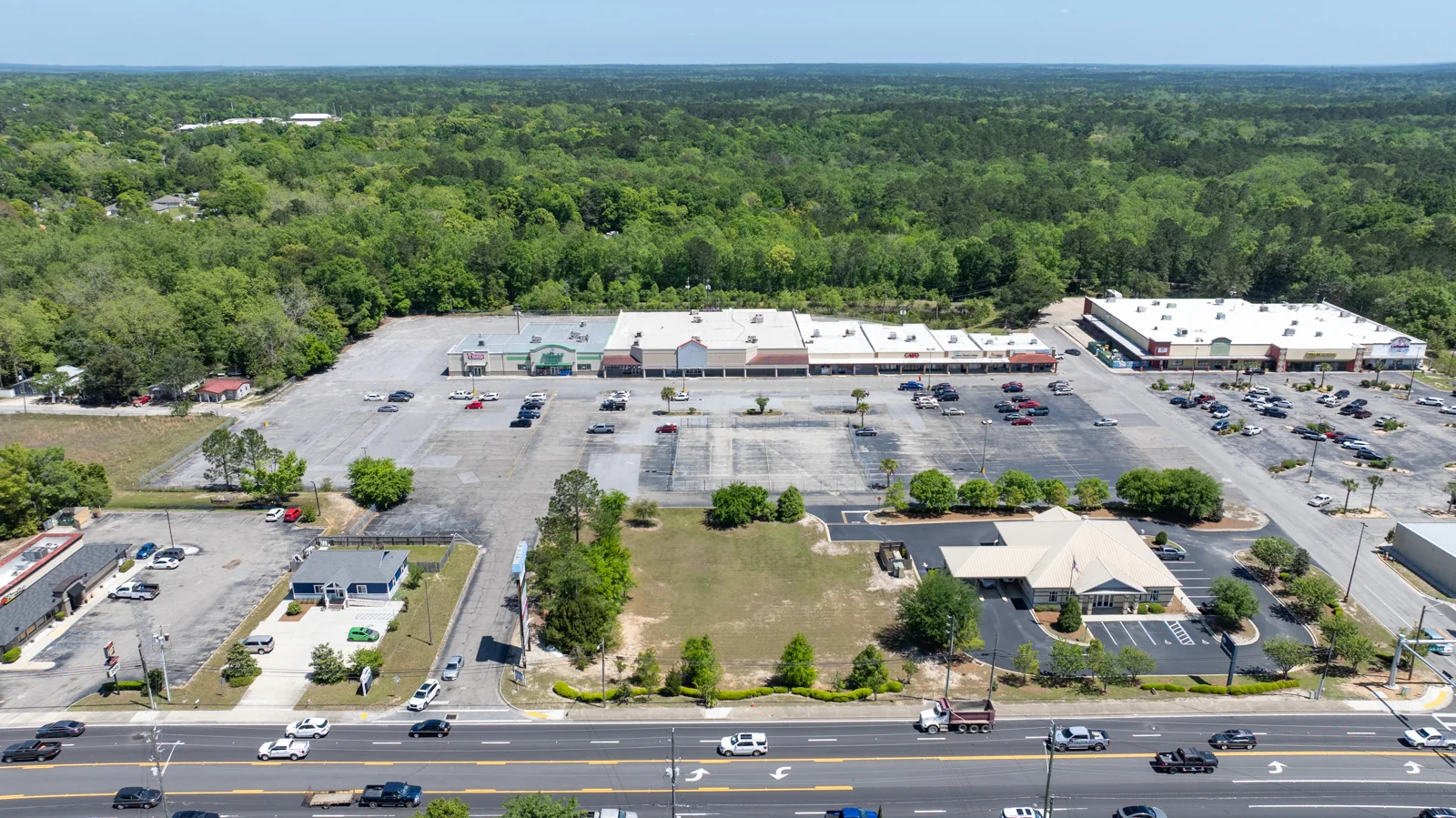 Retail in DeFuniak Springs, FL — Lease in Defuniak Springs, FL, photo 5 of 6