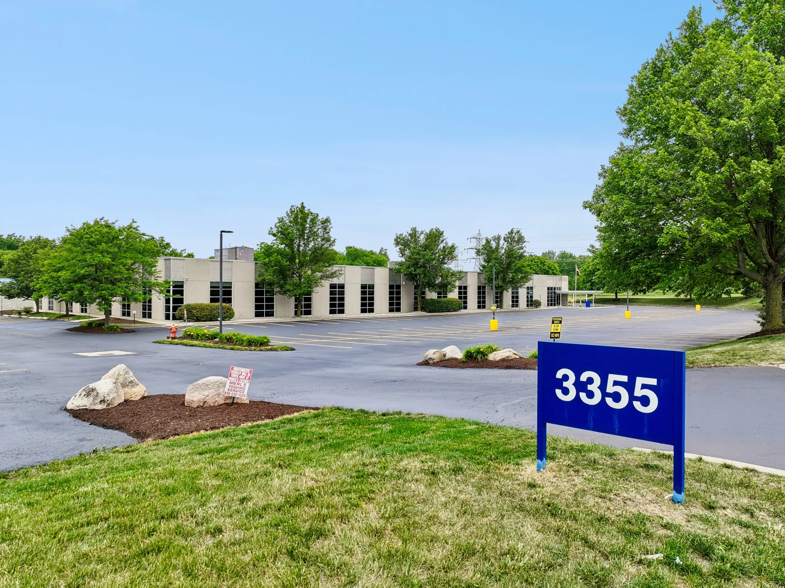 Office in Walker, MI — Lease in Walker, MI, photo 1 of 6