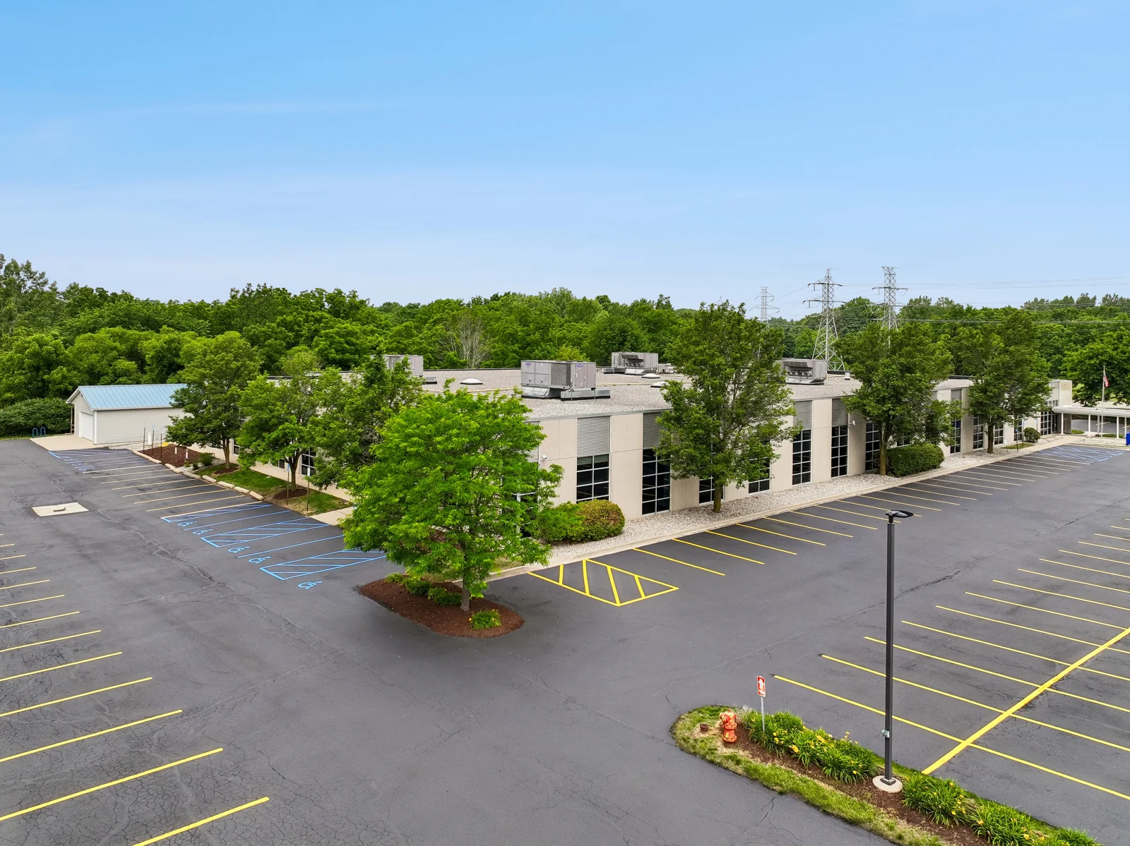 Office in Walker, MI — Lease in Walker, MI, photo 2 of 6