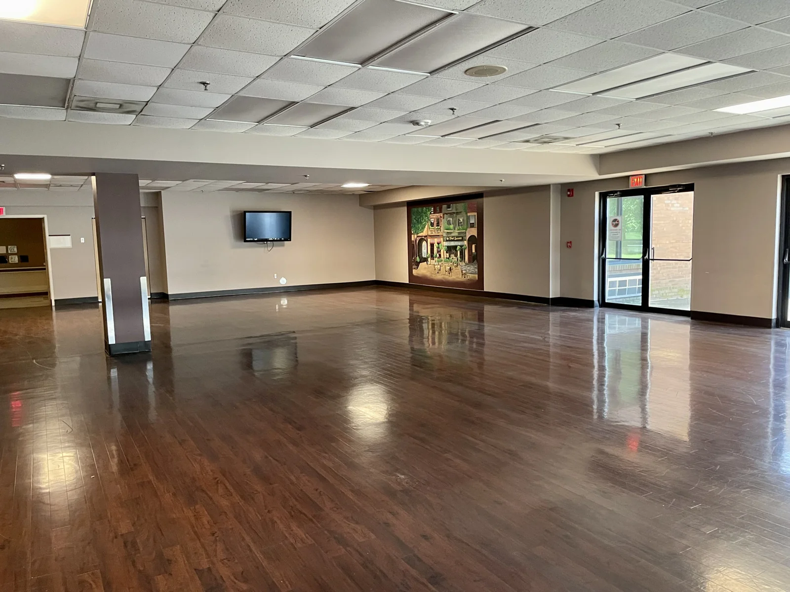 Evansville Specialty Hospital — Sale in Evansville, IN, photo 7 of 8