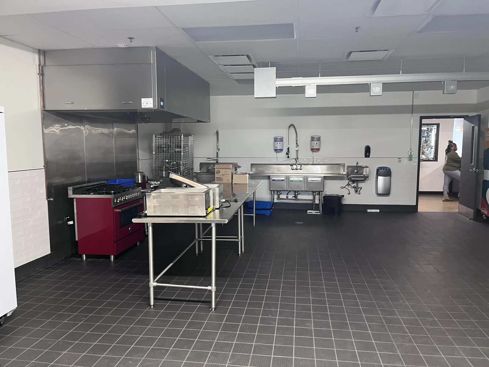 1200 W Cermak, Chicago, IL — Lease in Chicago, IL, photo 8 of 8