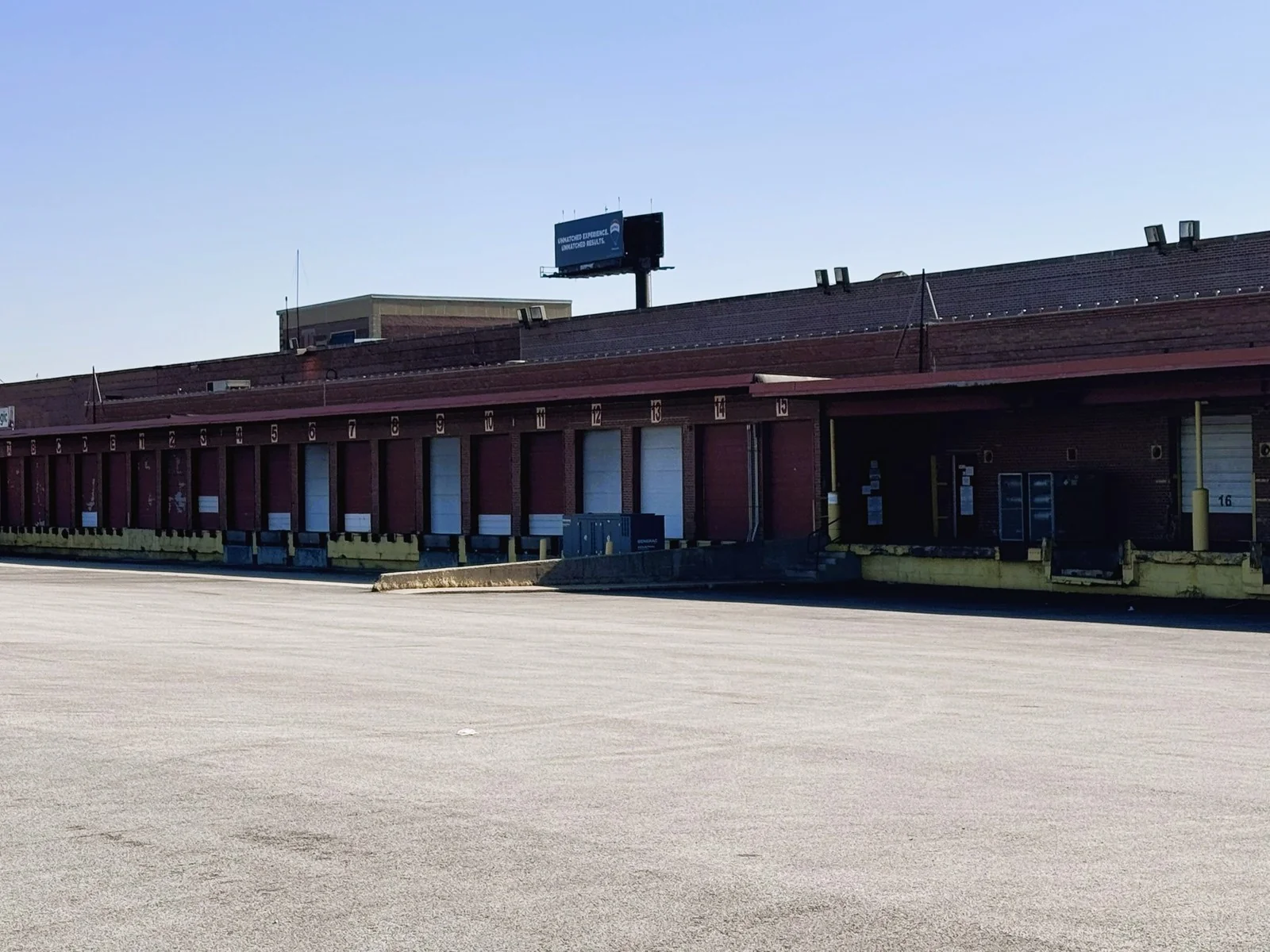 Midway Business Center — Lease in Chicago, IL, photo 2 of 6