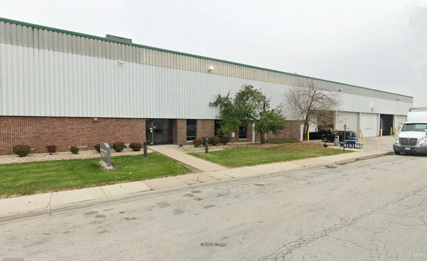 Industrial in Bedford Park, IL — Lease in Bedford Park, IL, photo 2 of 2