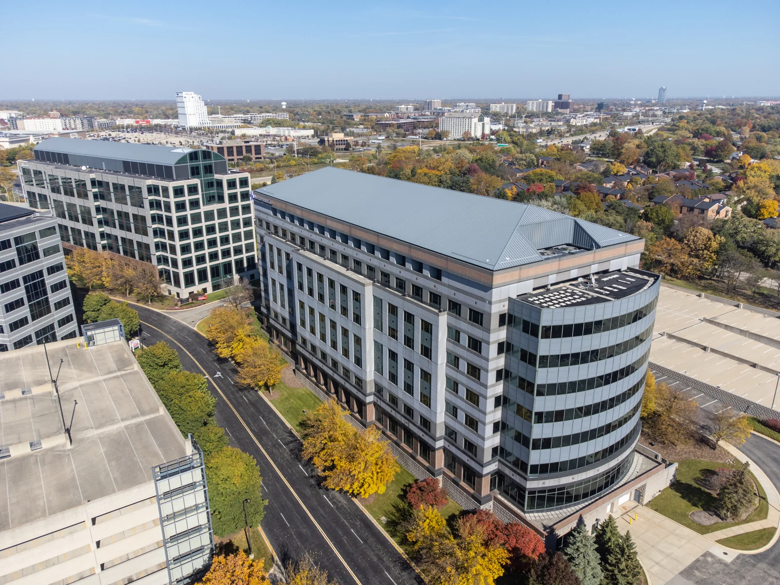 Highland Landmark I — Lease in Downers Grove, IL, photo 3 of 4