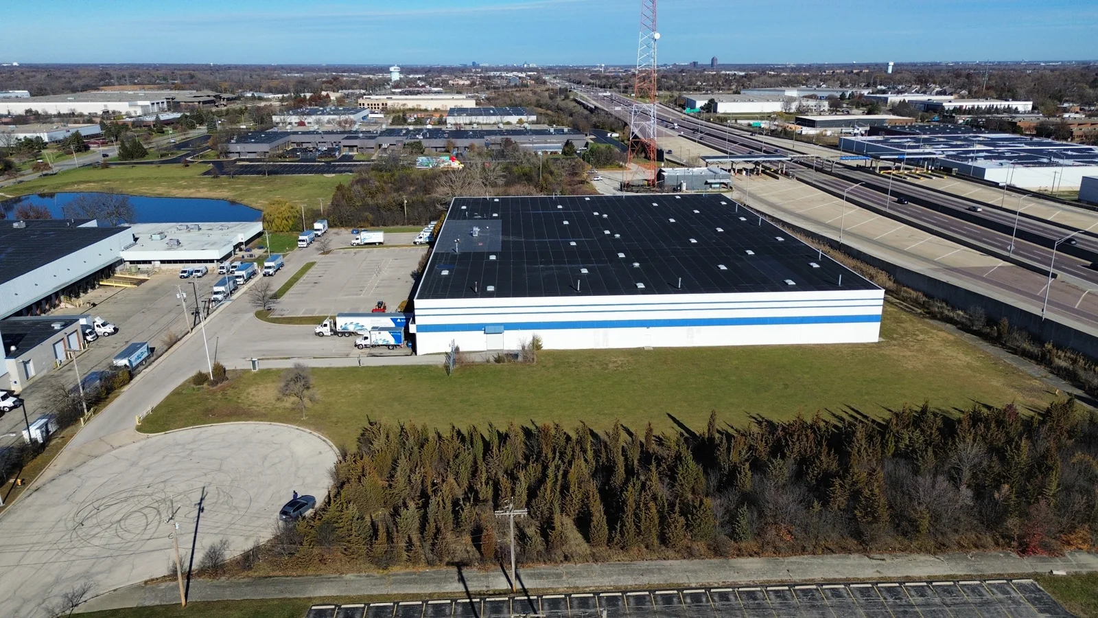 Industrial in Addison, IL — Lease in Addison, IL, photo 4 of 6