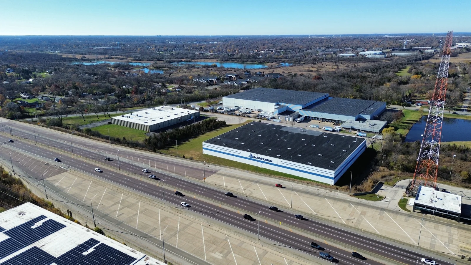 Industrial in Addison, IL — Lease in Addison, IL, photo 6 of 6