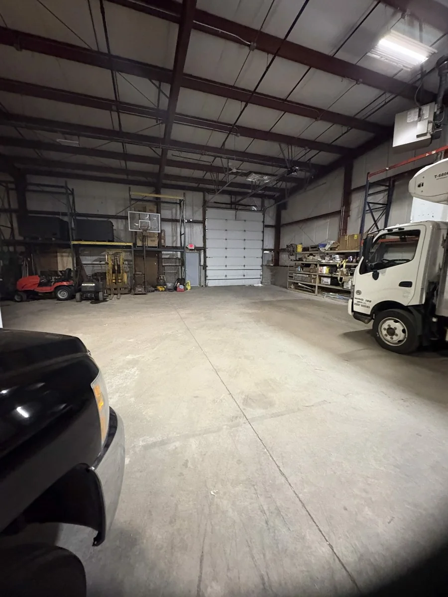 Warehouse/Distribution Property — Sale in West Allis, WI, photo 2 of 2