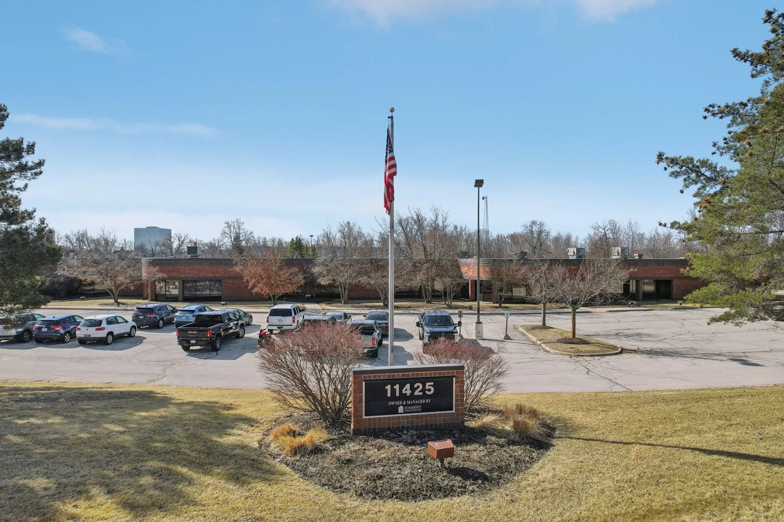 Office in Milwaukee, WI — Lease in Milwaukee, WI, photo 1 of 8