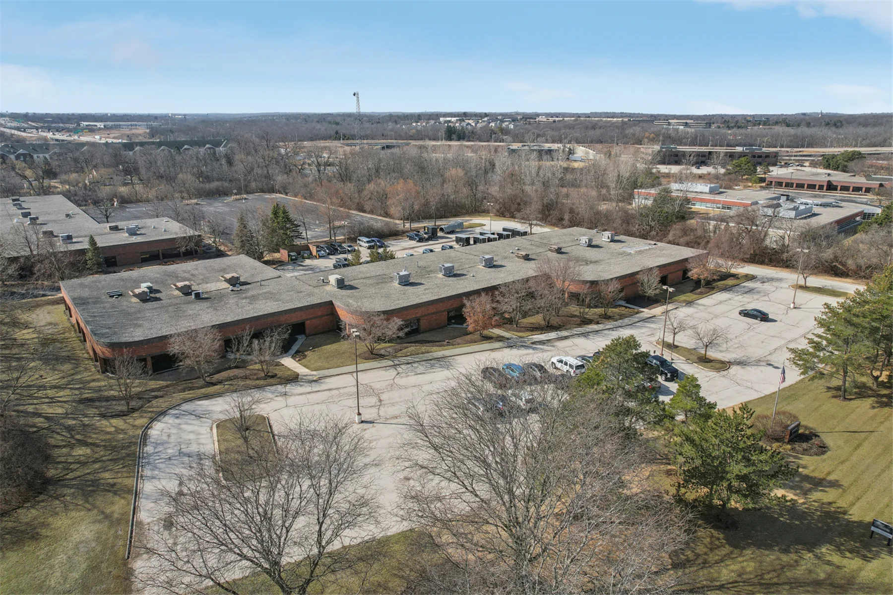 Office in Milwaukee, WI — Lease in Milwaukee, WI, photo 3 of 8