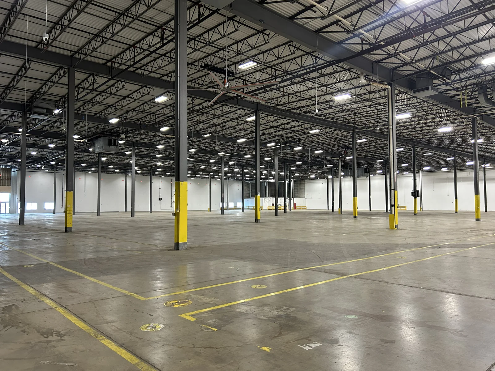 Industrial in Carol Stream, IL — Lease in Carol Stream, IL, photo 5 of 8