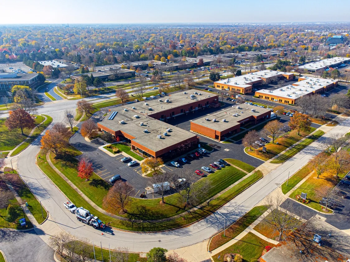 Centre Point Business Center — Lease in Naperville, IL, photo 4 of 8