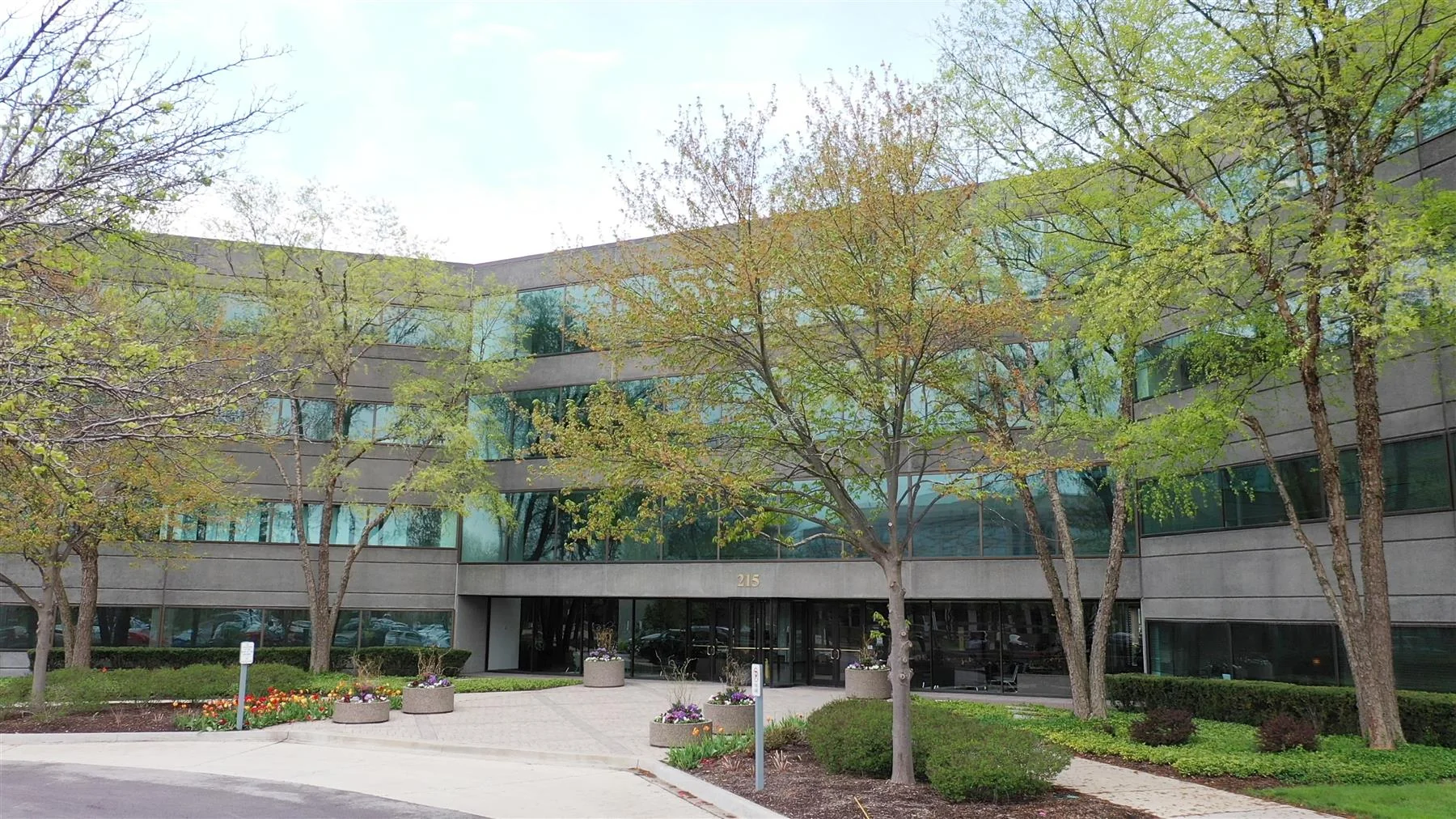 Park Plaza — Lease in Naperville, IL, photo 1 of 3