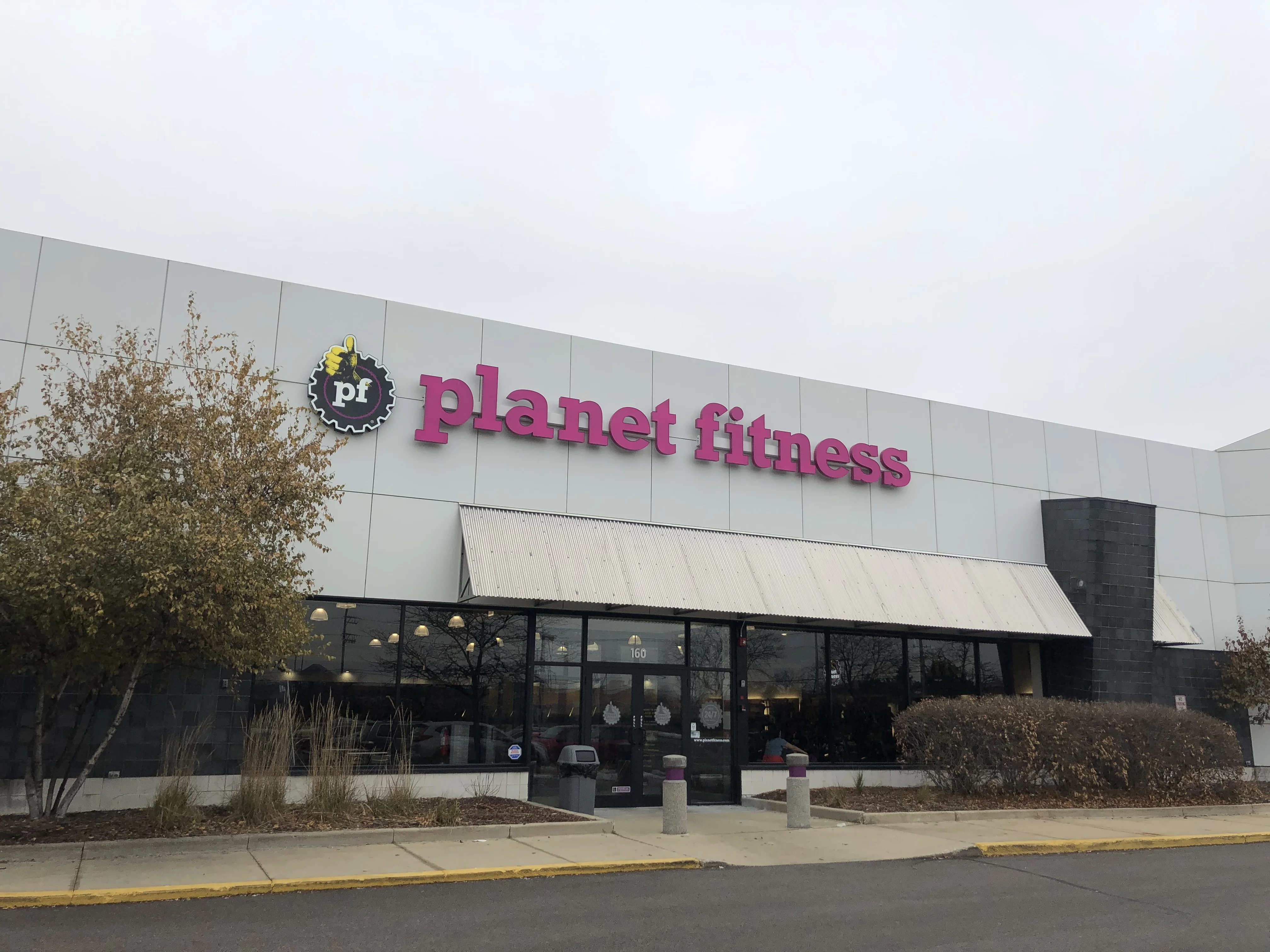 Shops of Schaumburg Court — Lease in Schaumburg, IL, photo 4 of 6