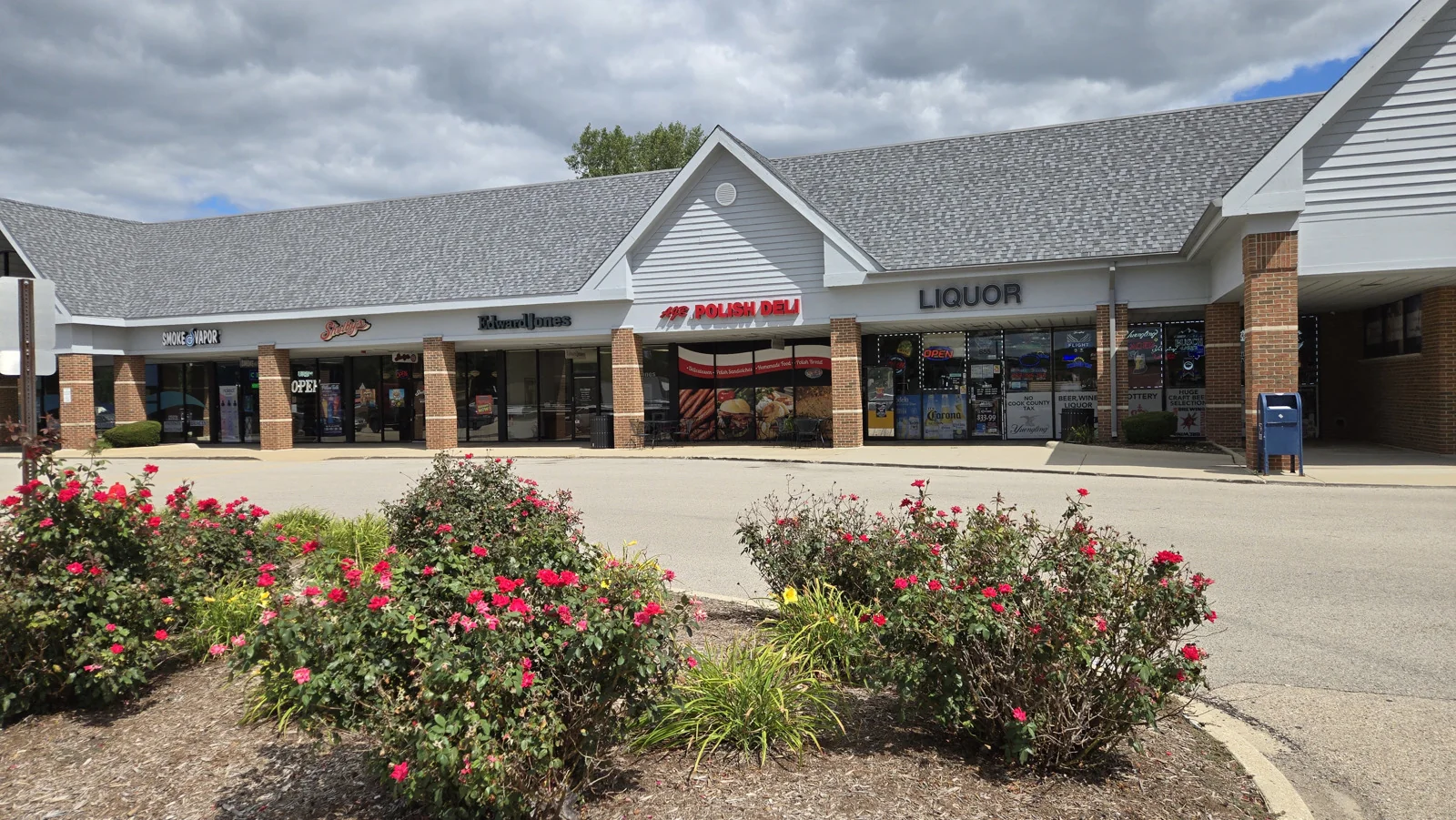Brewster Creek Centre — Lease in Bartlett, IL, photo 3 of 8