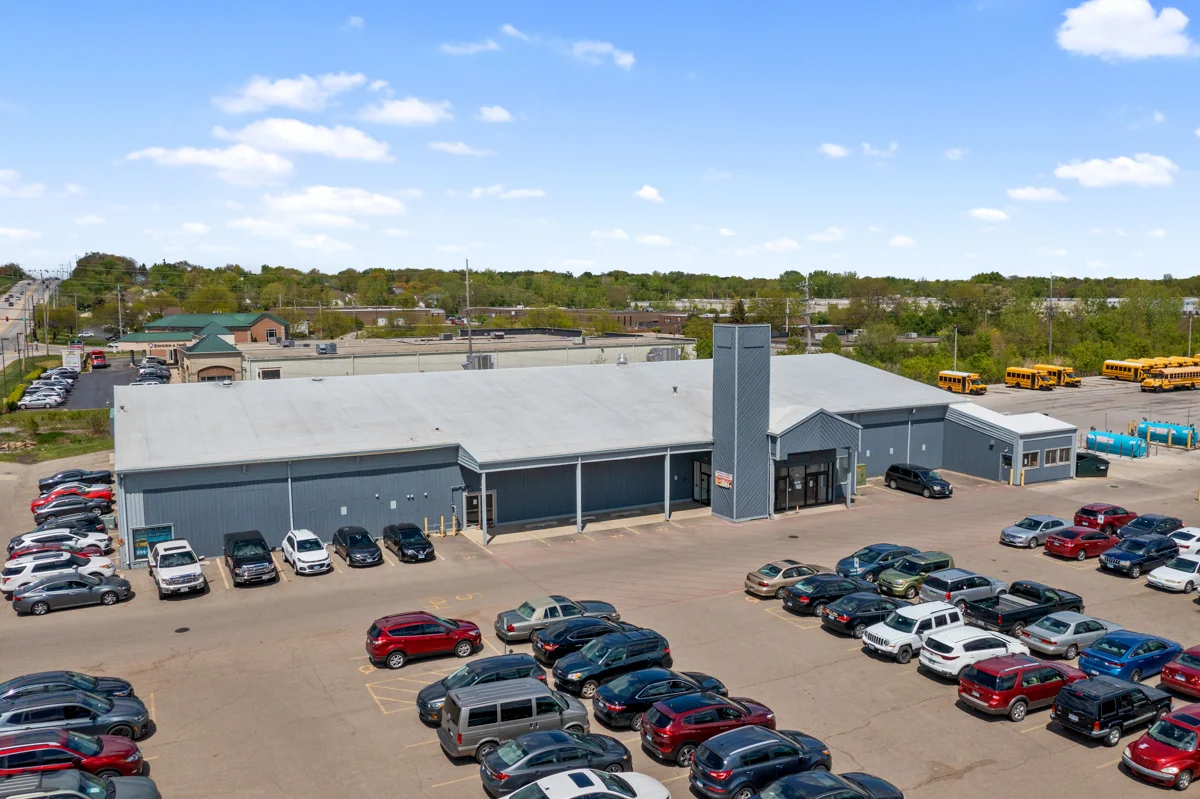 Industrial in St. Charles, IL — Lease in St. Charles, IL, photo 2 of 6