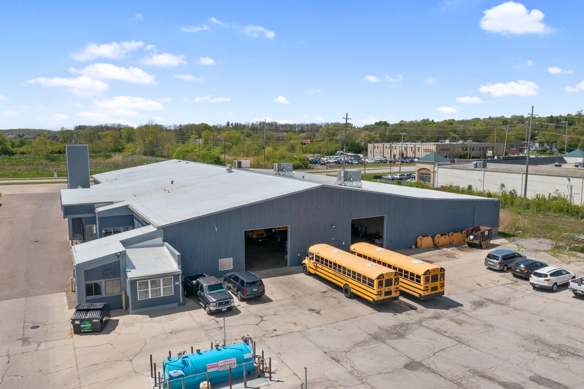 Industrial in St. Charles, IL — Lease in St. Charles, IL, photo 4 of 6